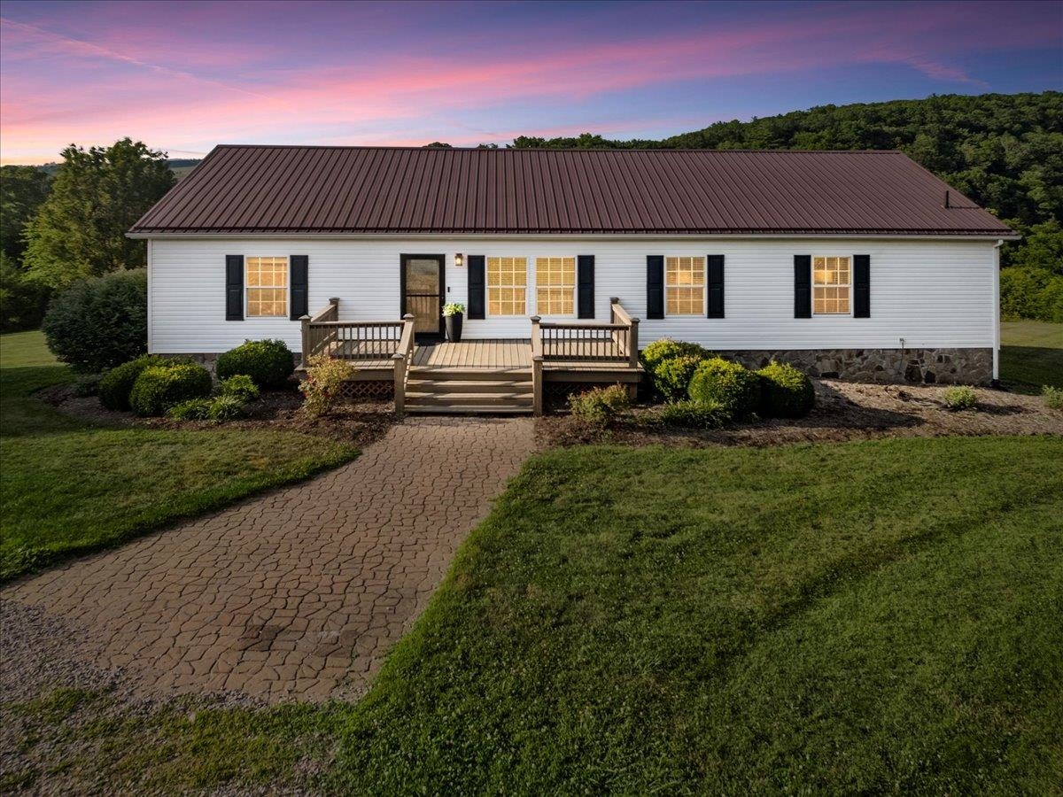 4180 Dry Valley Road Radford VA 24141