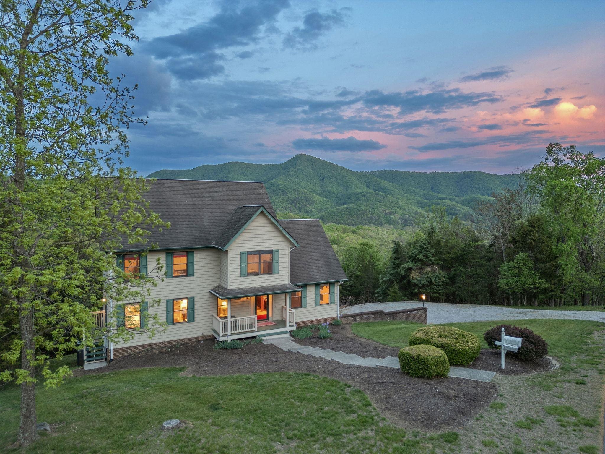 1850 Mountainside Drive Blacksburg VA 24060