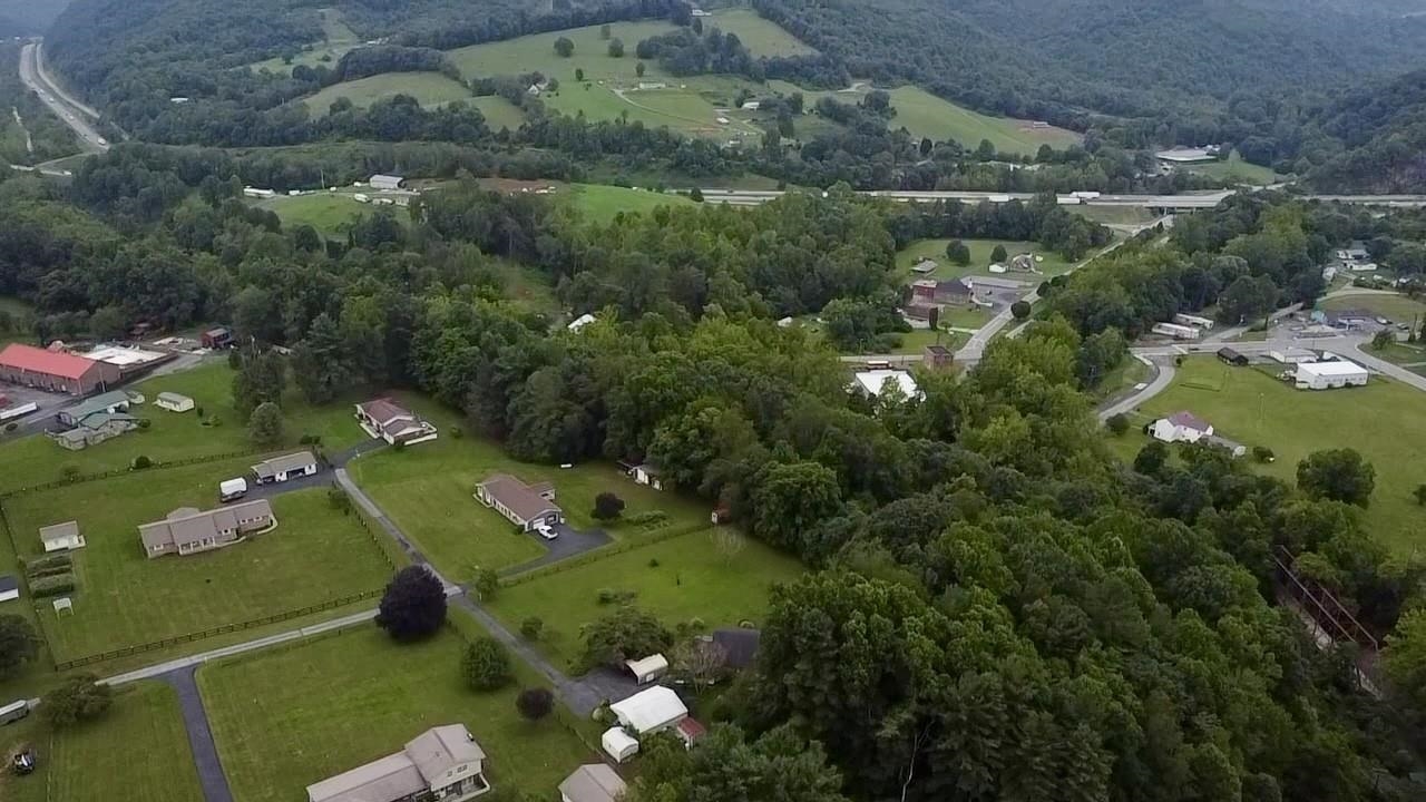 92 SE Fawn Lane SE Rocky Gap VA 24366