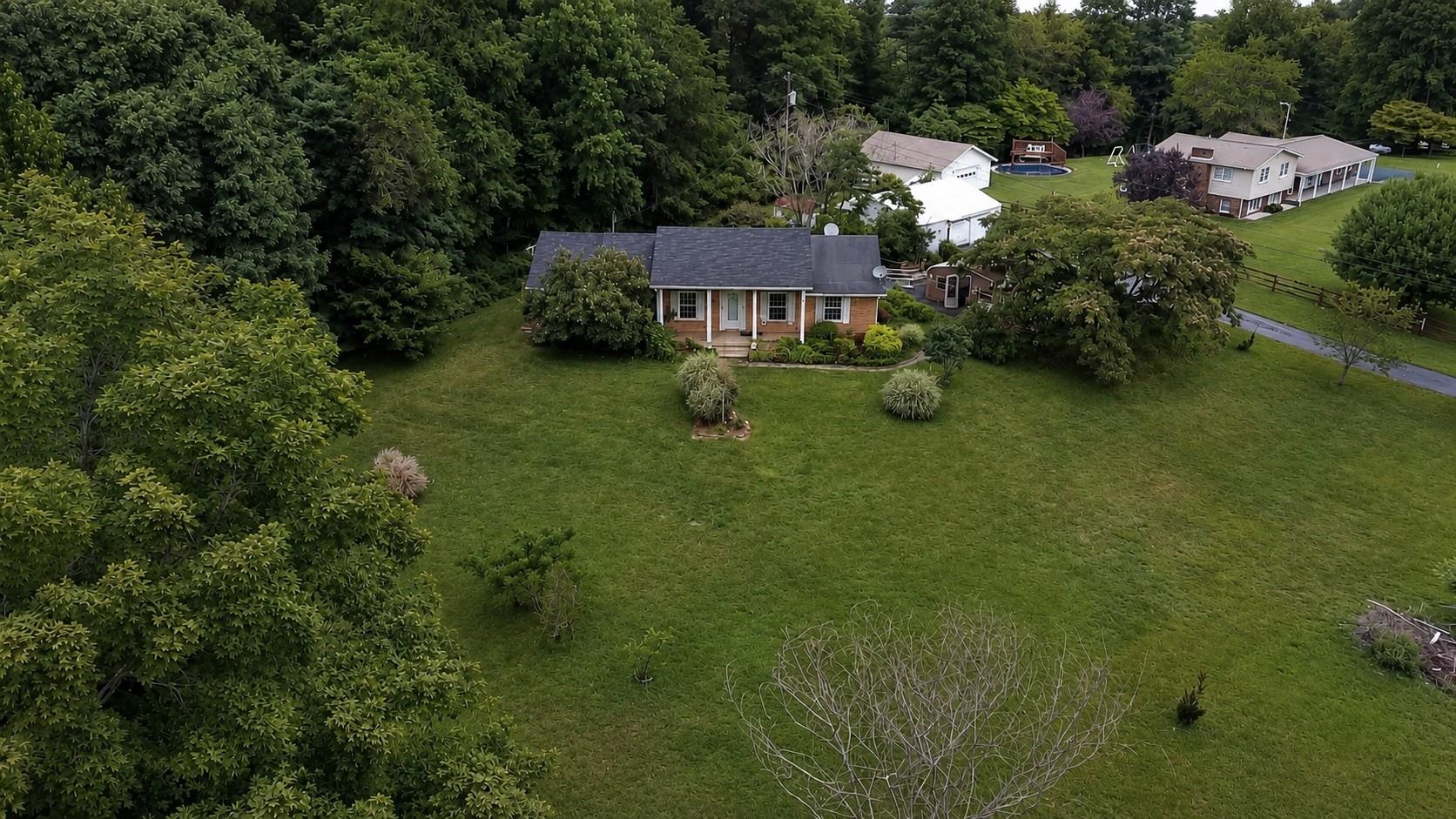 92 SE Fawn Lane SE Rocky Gap VA 24366