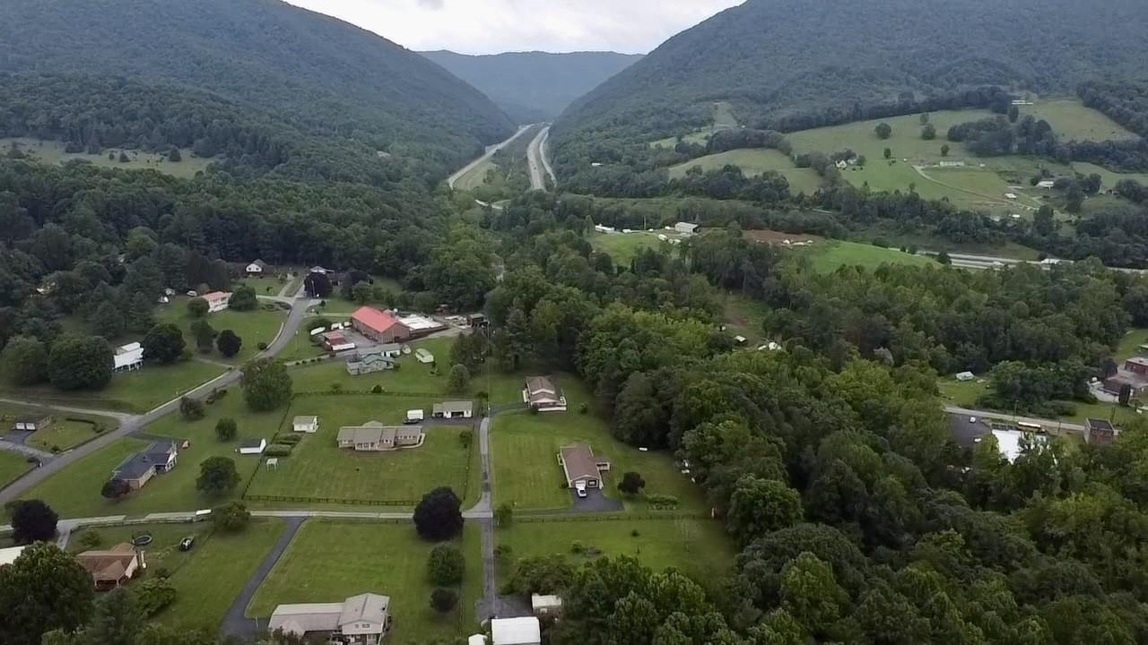 92 SE Fawn Lane SE Rocky Gap VA 24366