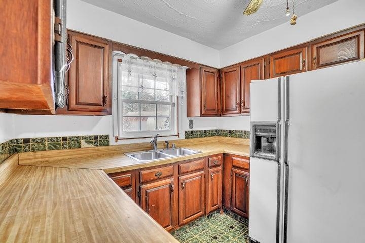 92 SE Fawn Lane SE Rocky Gap VA 24366