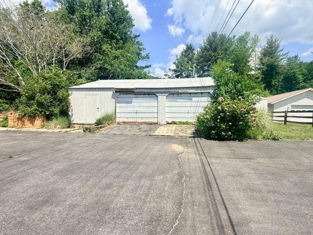 92 SE Fawn Lane SE Rocky Gap VA 24366