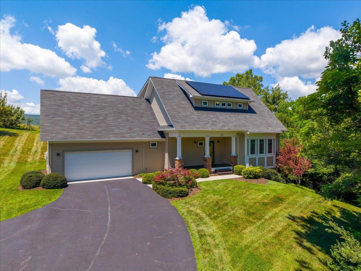 Blacksburg VA, 1202 Redbud Road