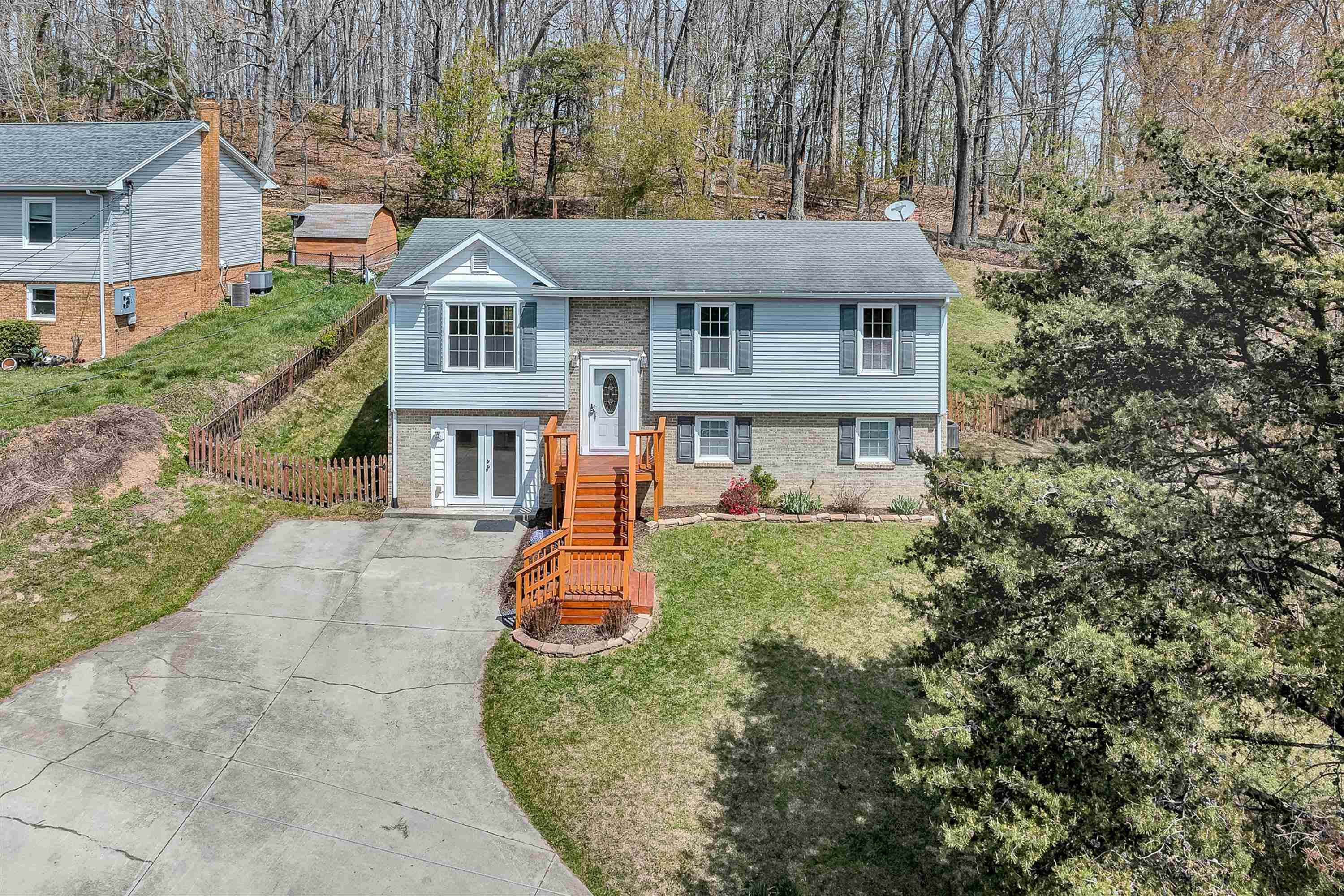 385 Tanglewood Drive SE Christiansburg VA 24073