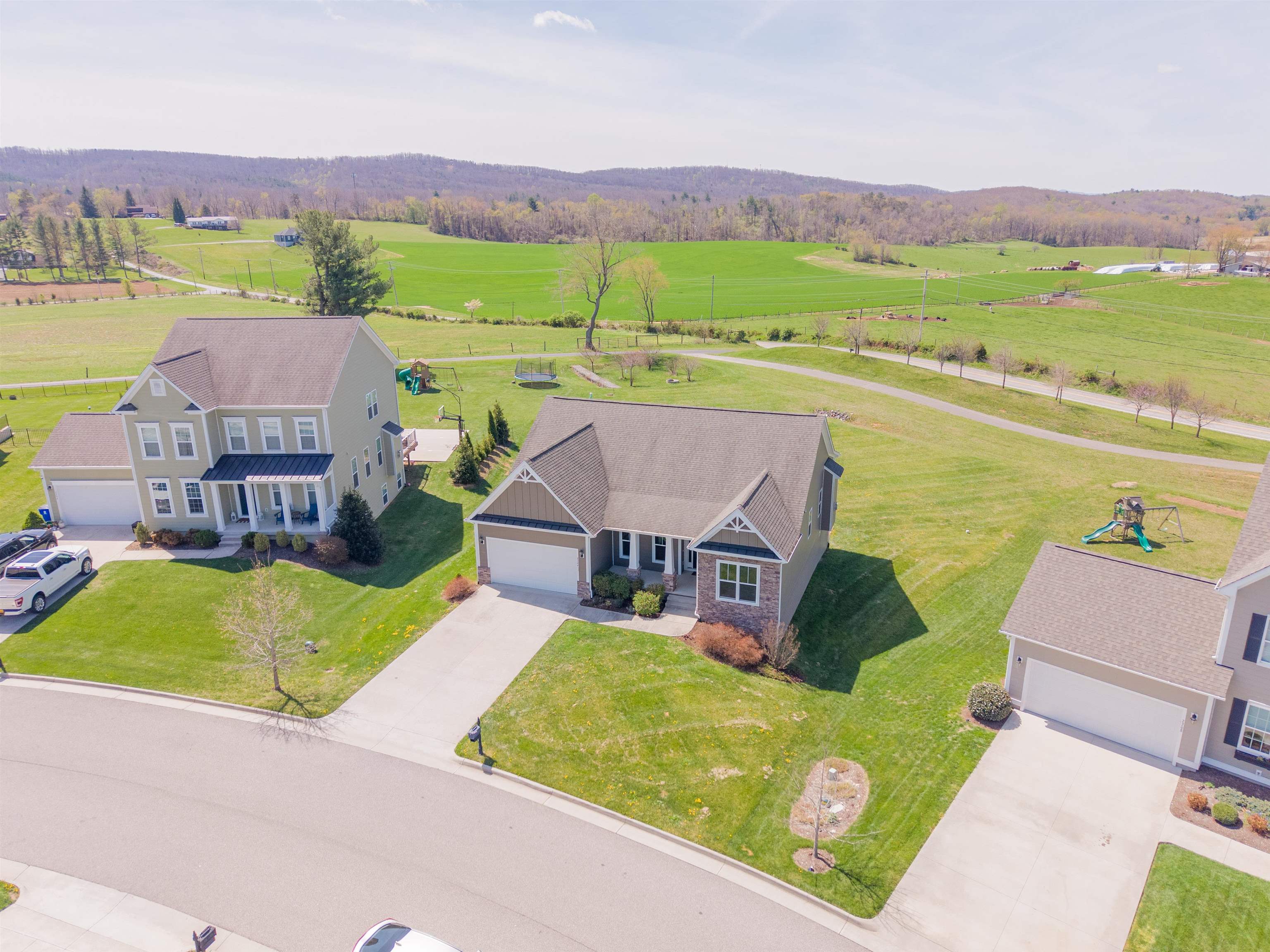 2306 Scenic Ridge Circle Blacksburg VA 24060