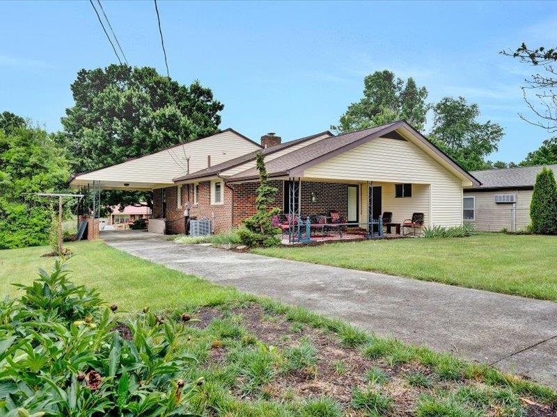 713 10th Street Radford VA 24141
