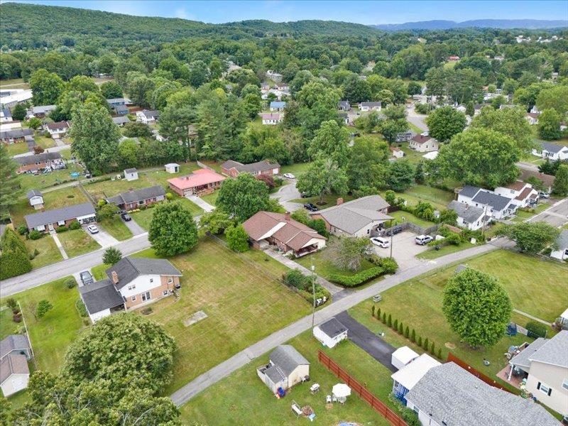 713 10th Street Radford VA 24141