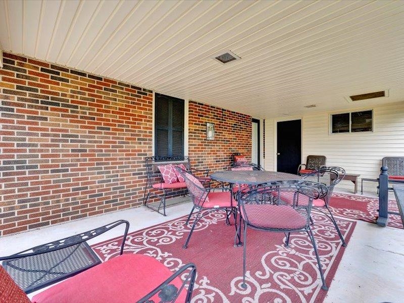 713 10th Street Radford VA 24141