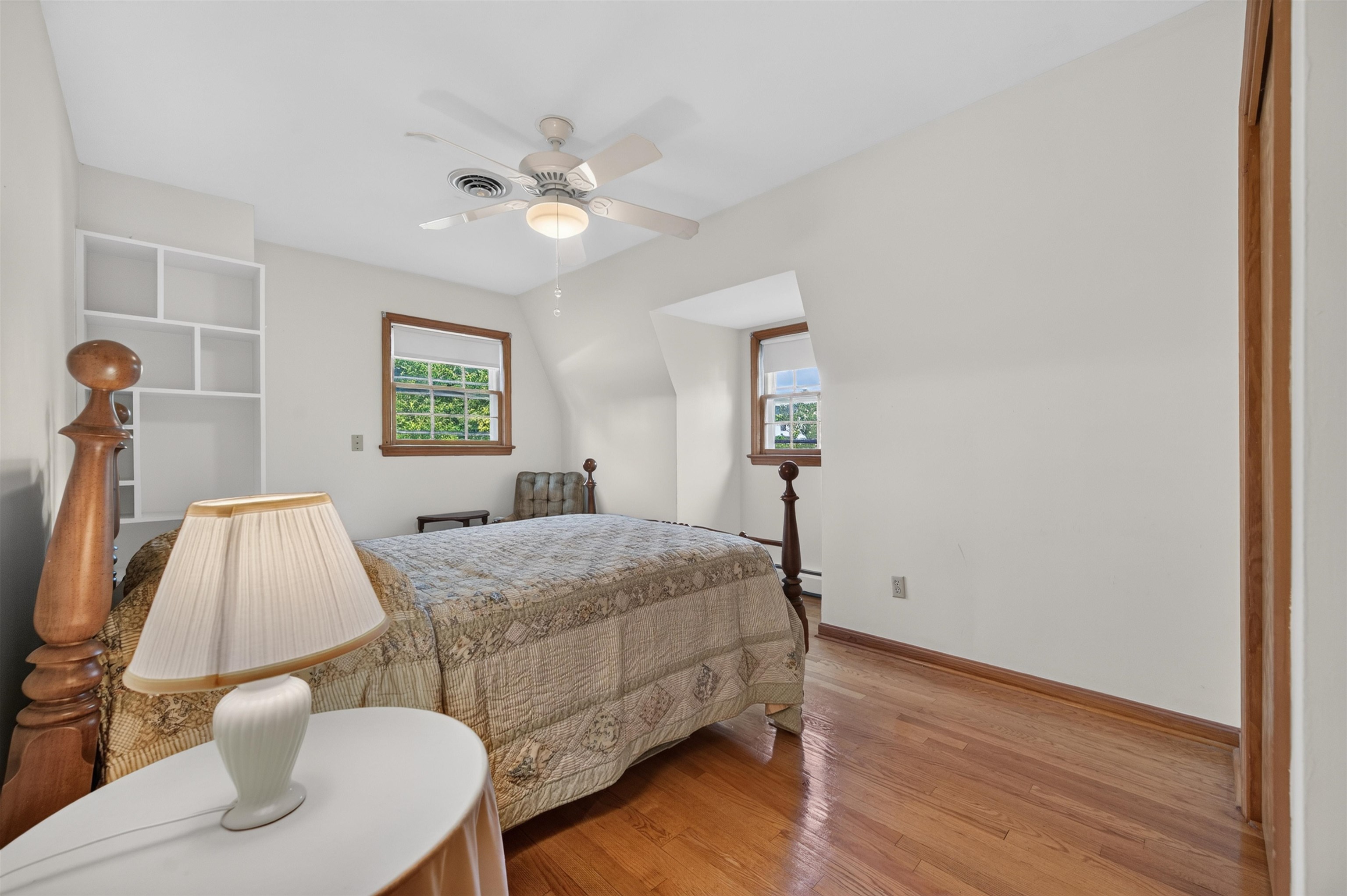 4 8th Street Radford VA 24141