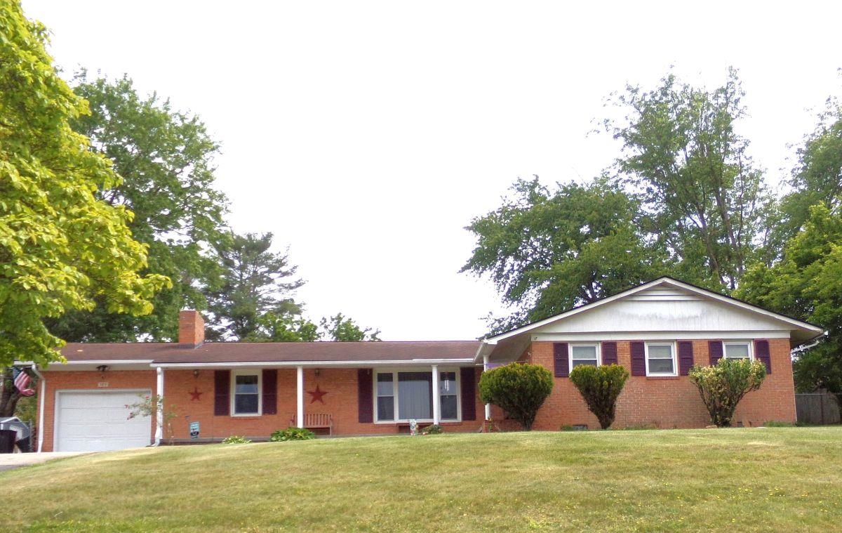 303 Mountain Drive Pearisburg VA 24134