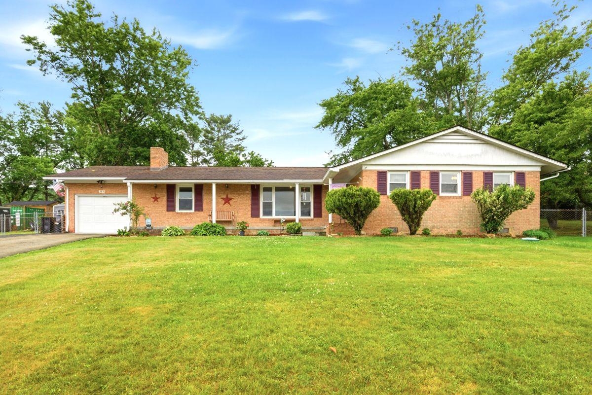 Pearisburg VA, 303 Mountain Drive