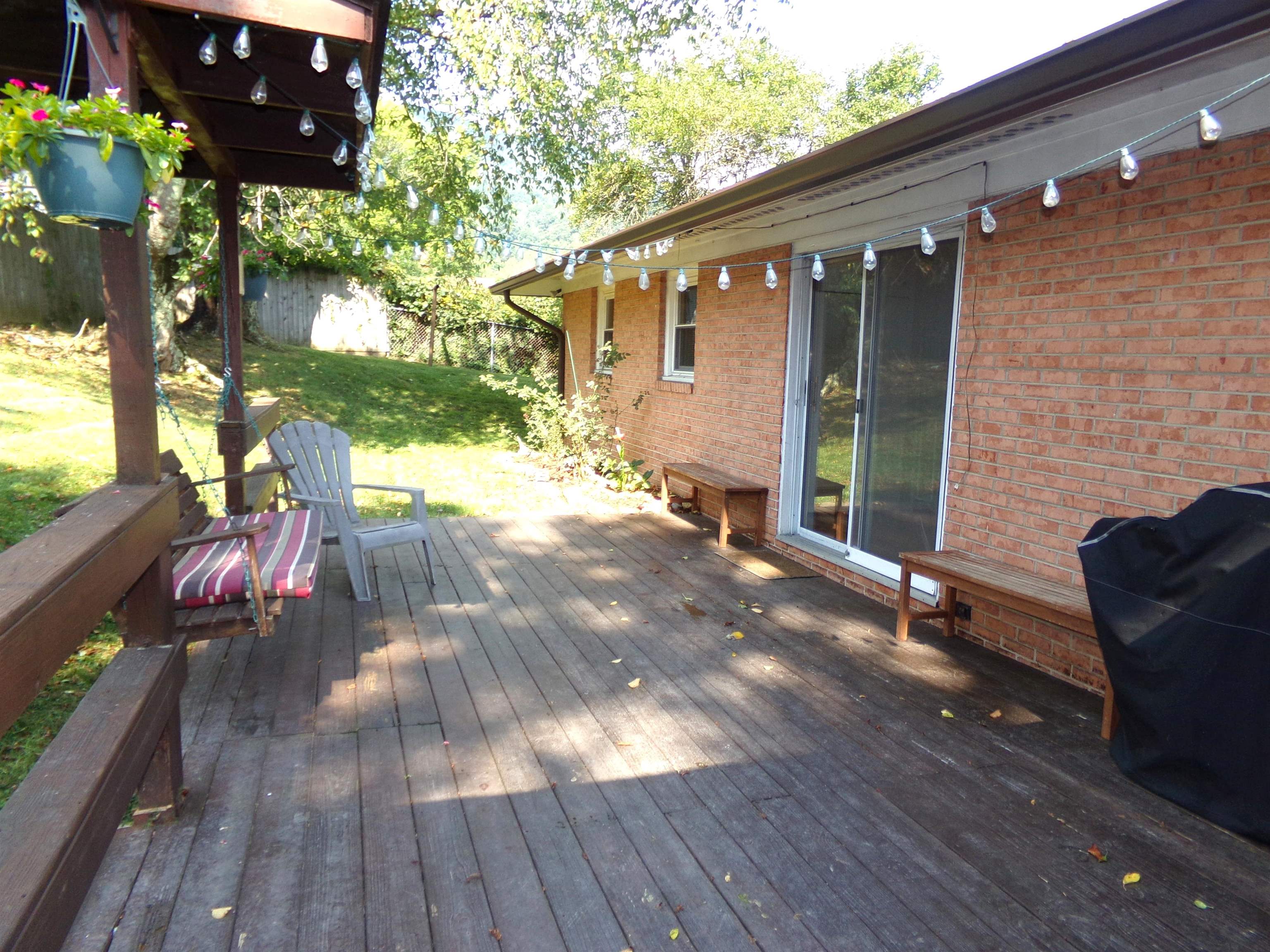 303 Mountain Drive Pearisburg VA 24134