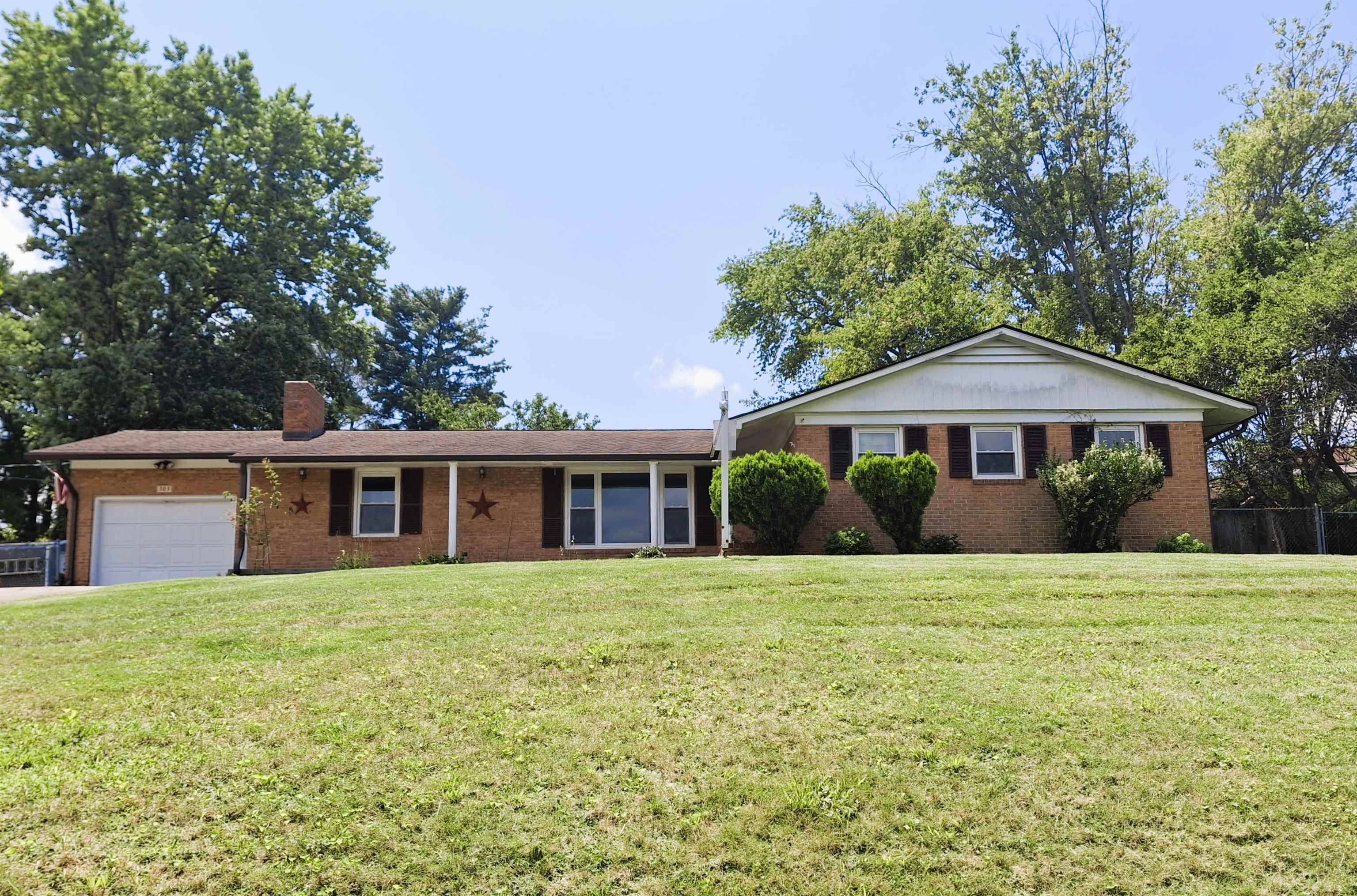 303 Mountain Drive Pearisburg VA 24134