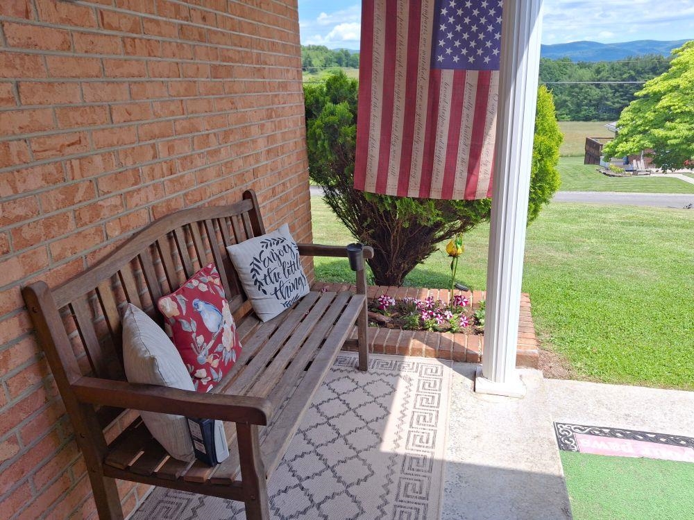 303 Mountain Drive Pearisburg VA 24134