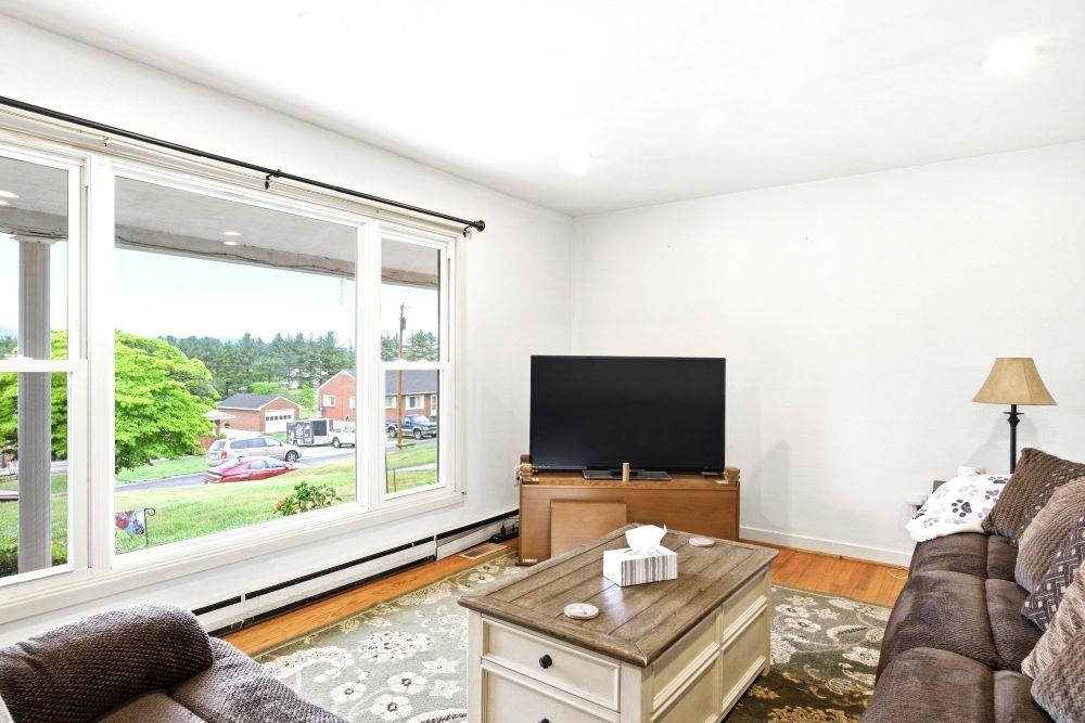 303 Mountain Drive Pearisburg VA 24134