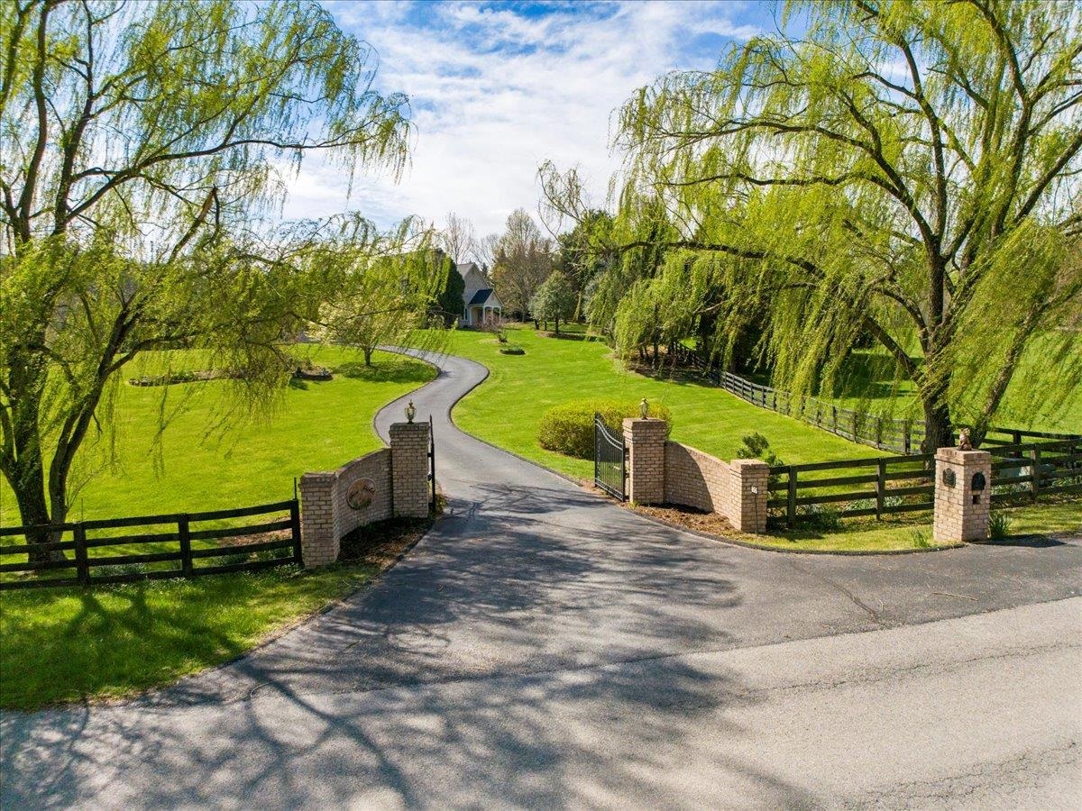 855 Deercroft Drive Blacksburg VA 24060
