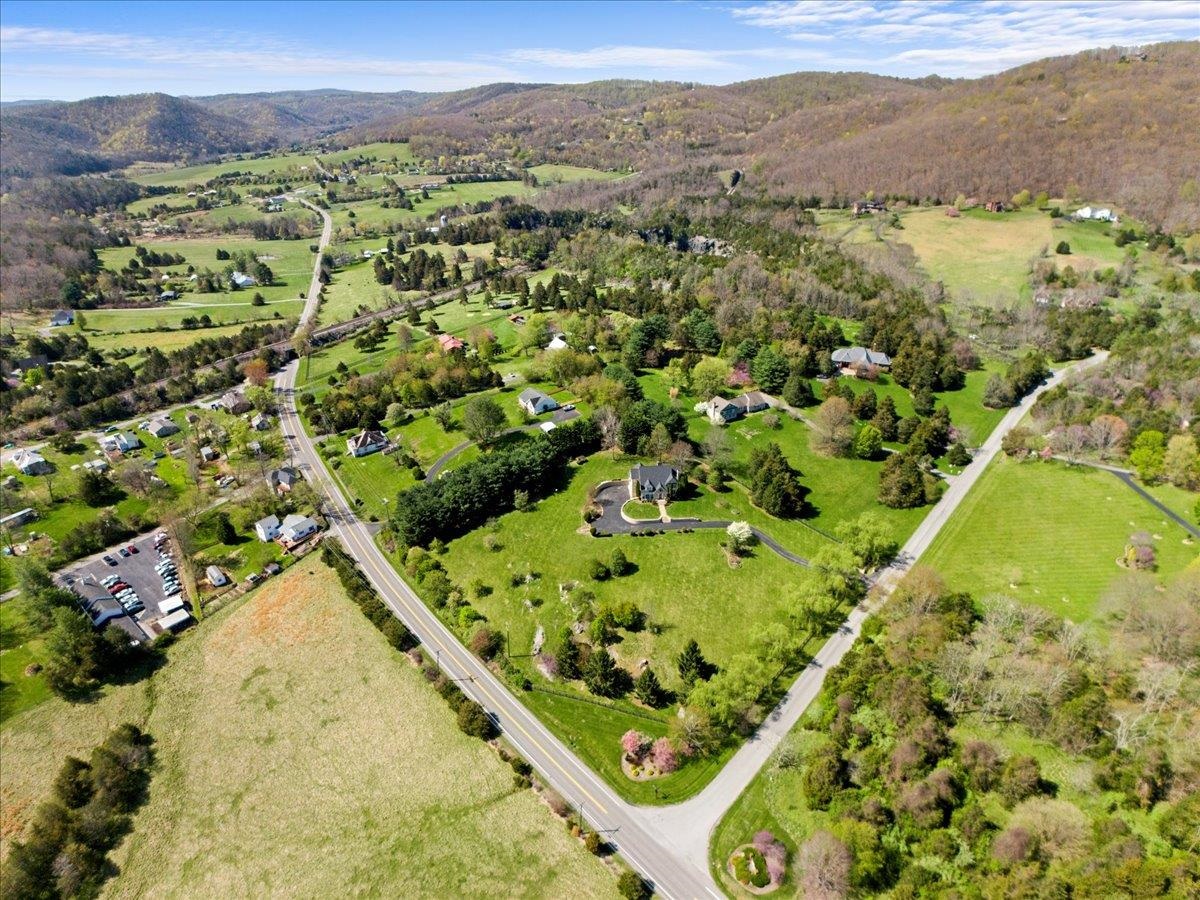 855 Deercroft Drive Blacksburg VA 24060
