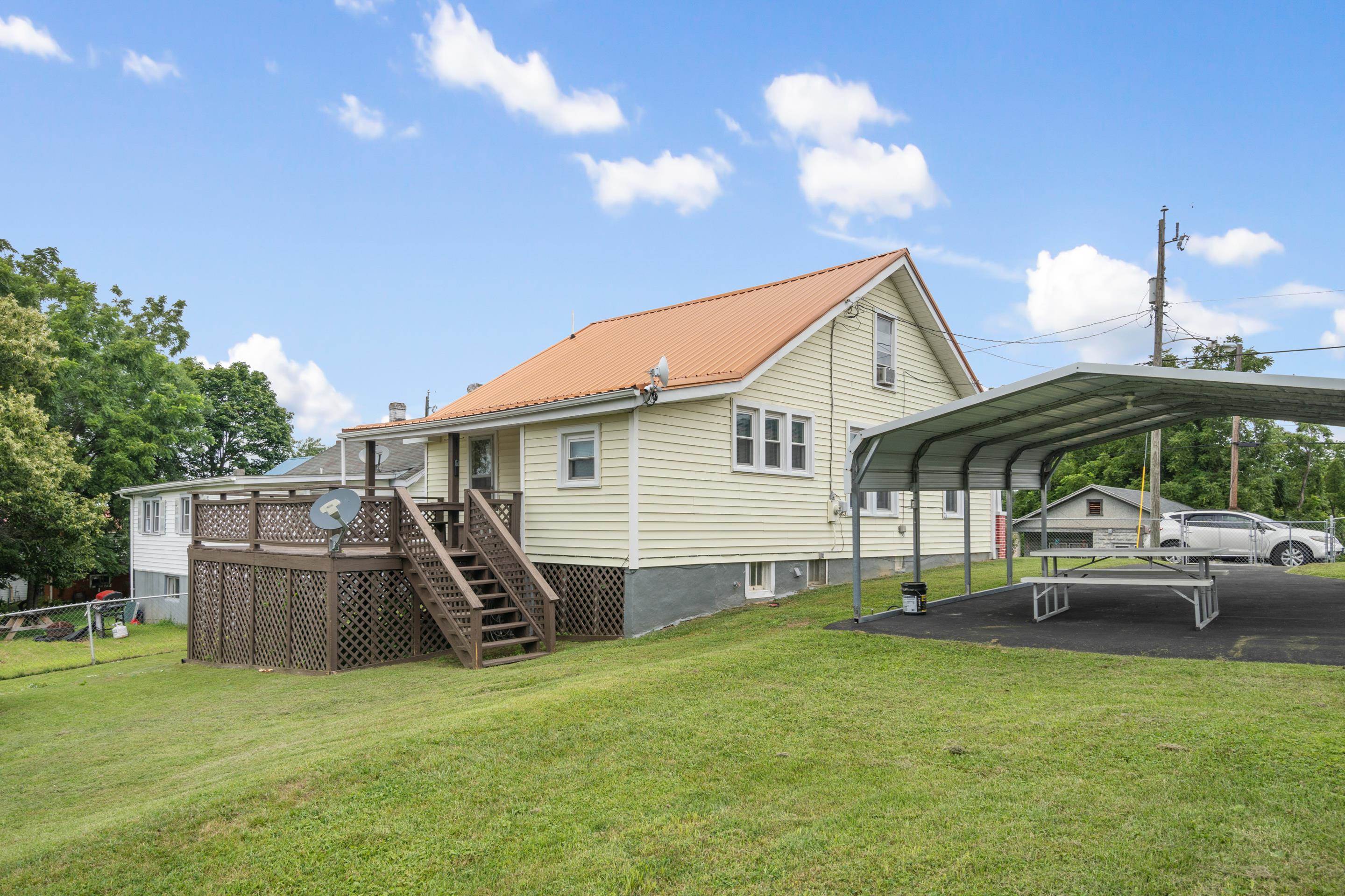 224 Floyd Avenue Pulaski VA 24301