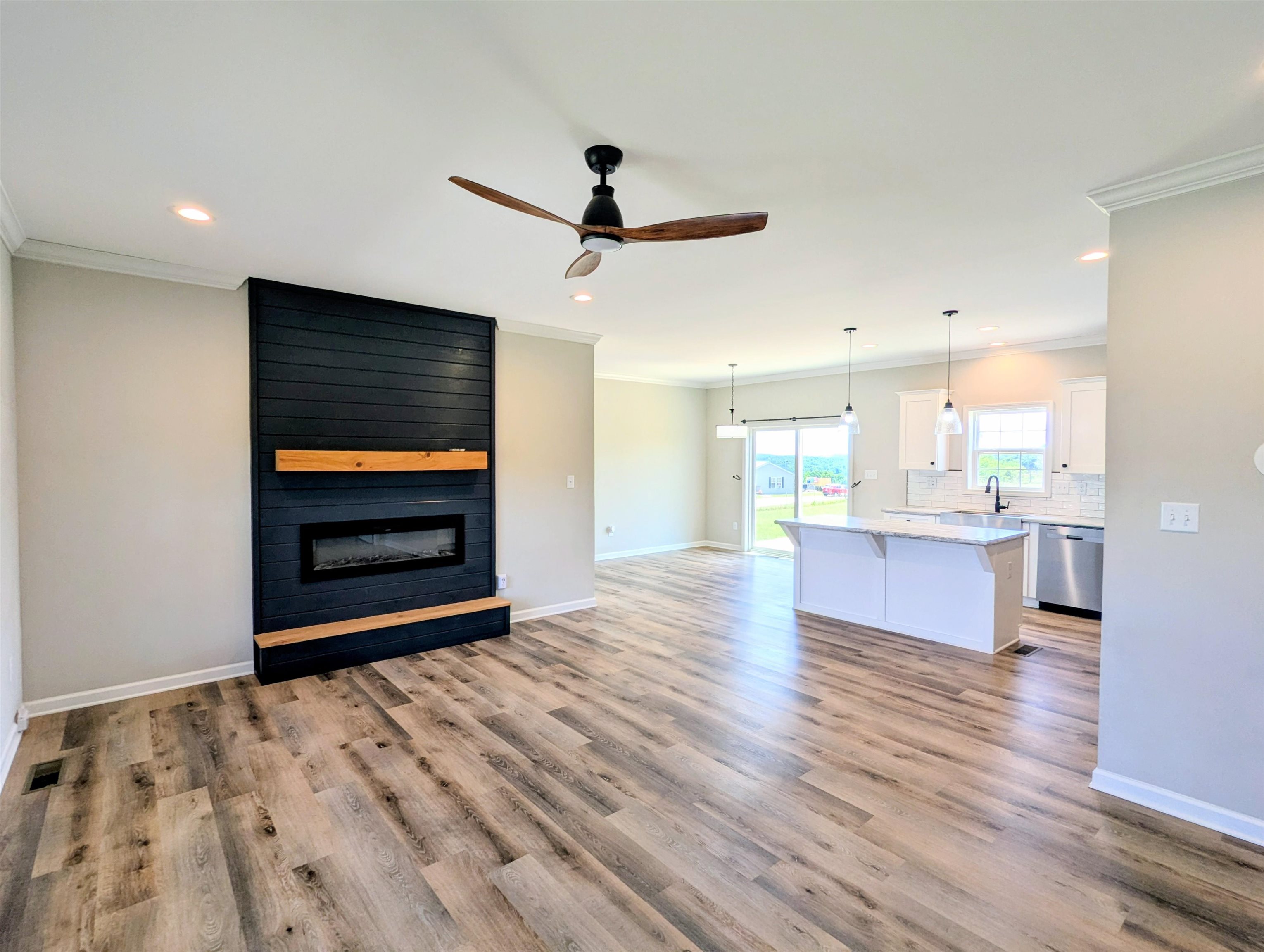 1345 Hale Road Check VA 24072