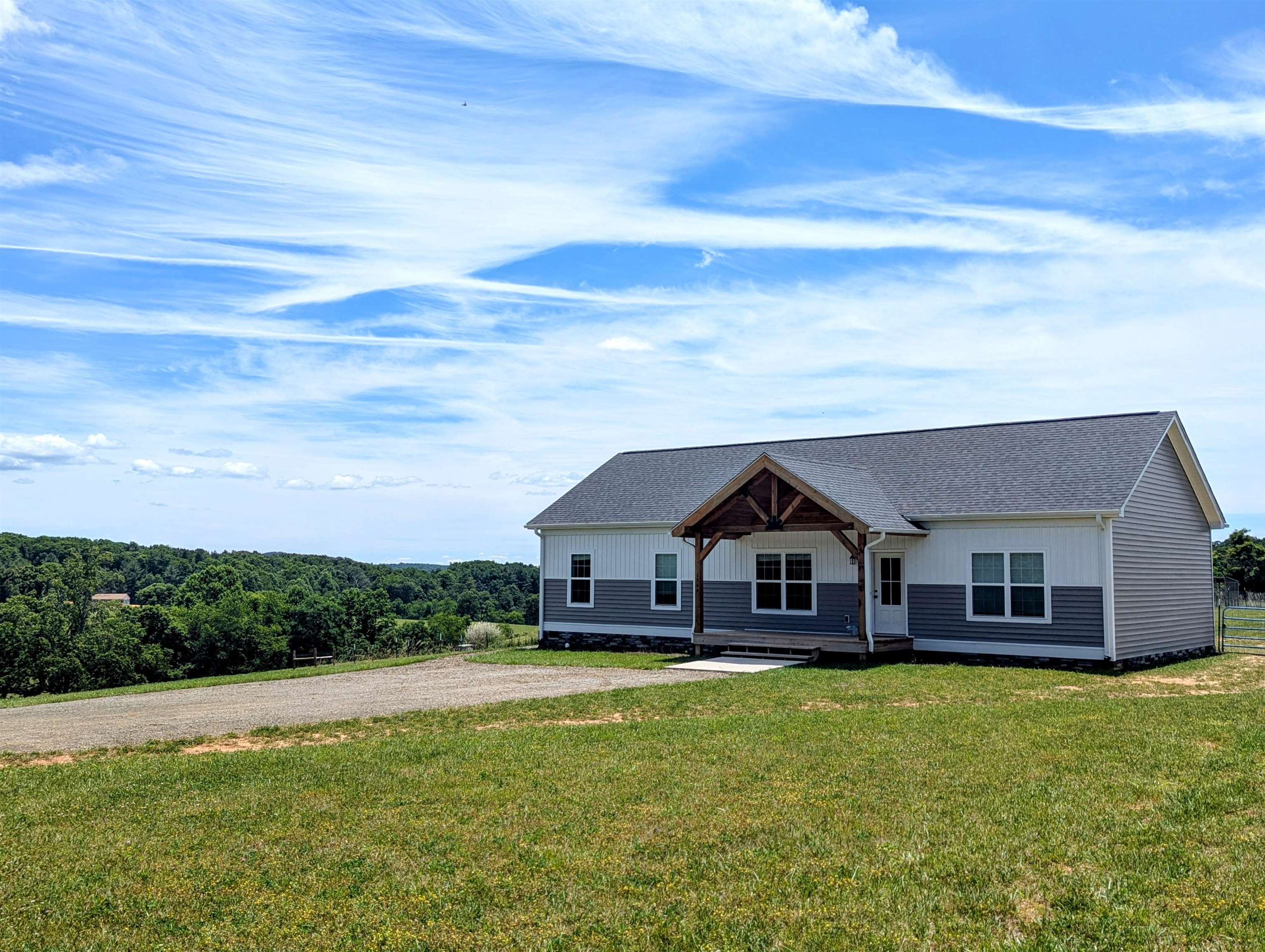 1345 Hale Road Check VA 24072