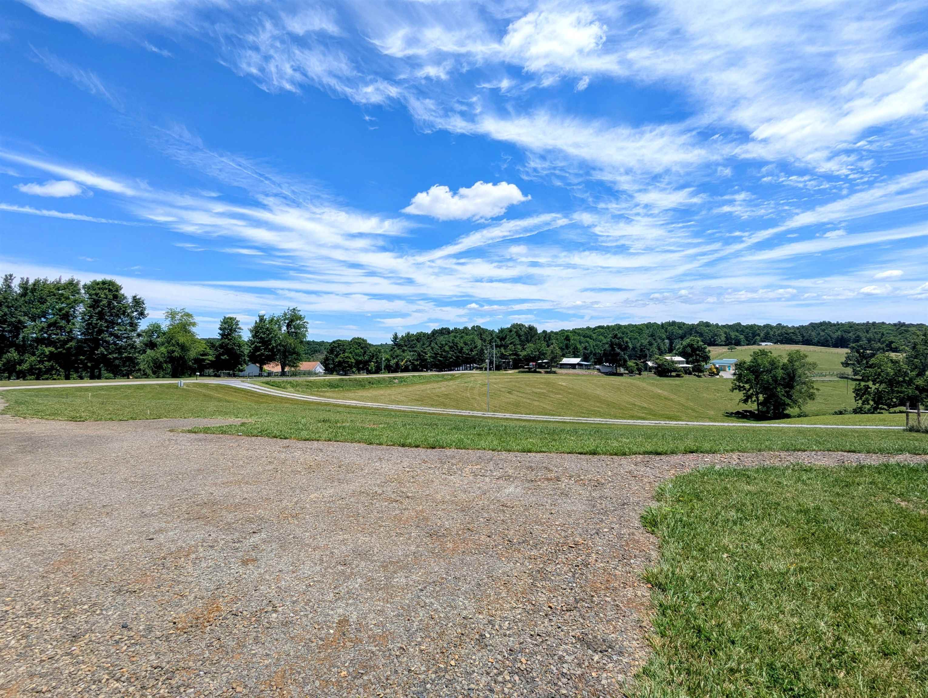1345 Hale Road Check VA 24072