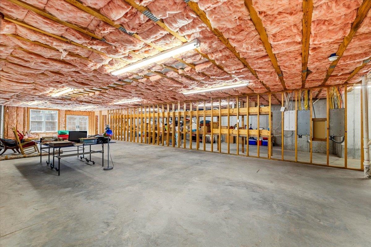 1250 Treetop Ridge Road Blacksburg VA 24060