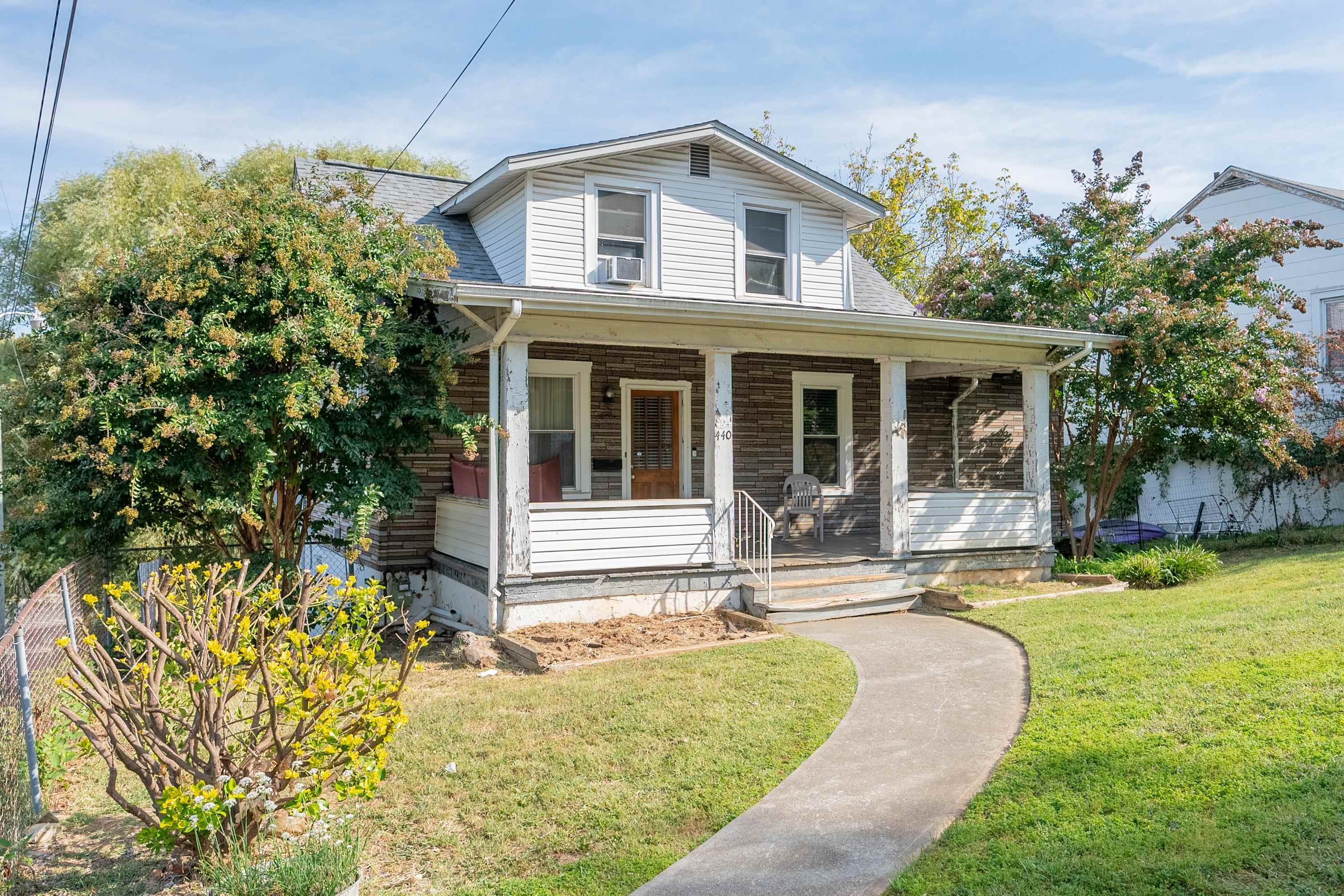 440 W Cleveland Avenue Vinton VA 24179