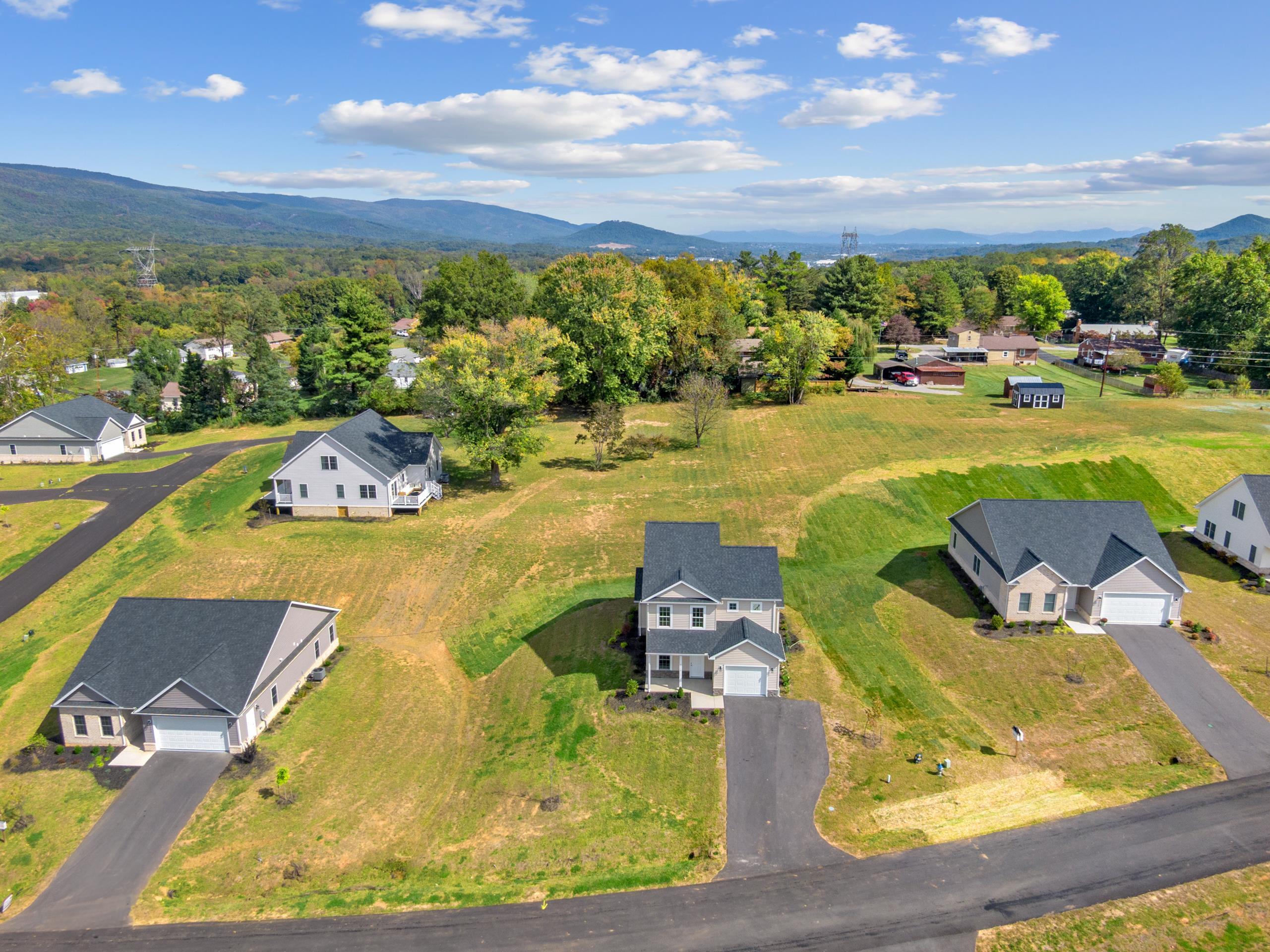 5510 New Pleasant Way Salem VA 24153