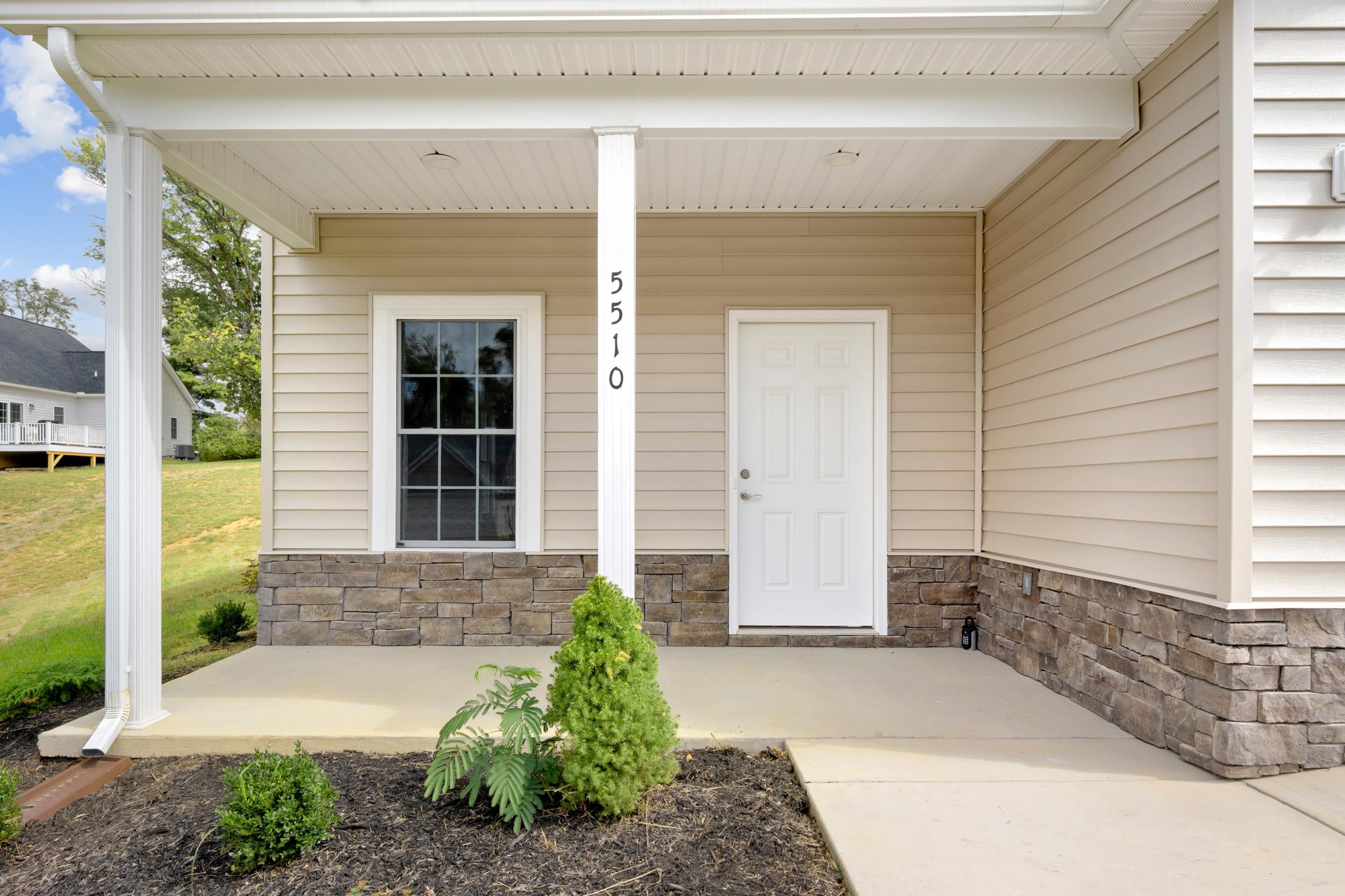 5510 New Pleasant Way Salem VA 24153