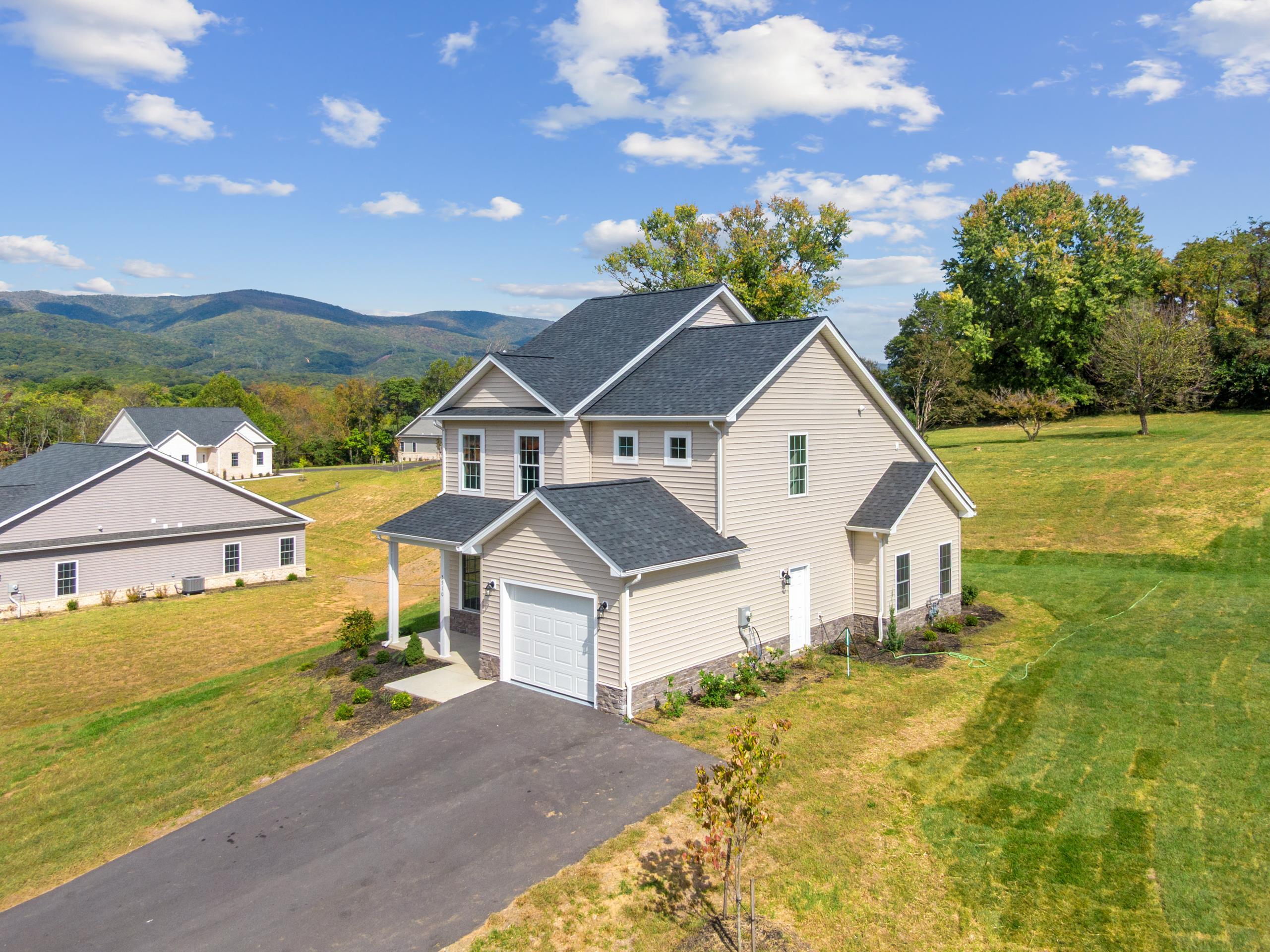 5510 New Pleasant Way Salem VA 24153