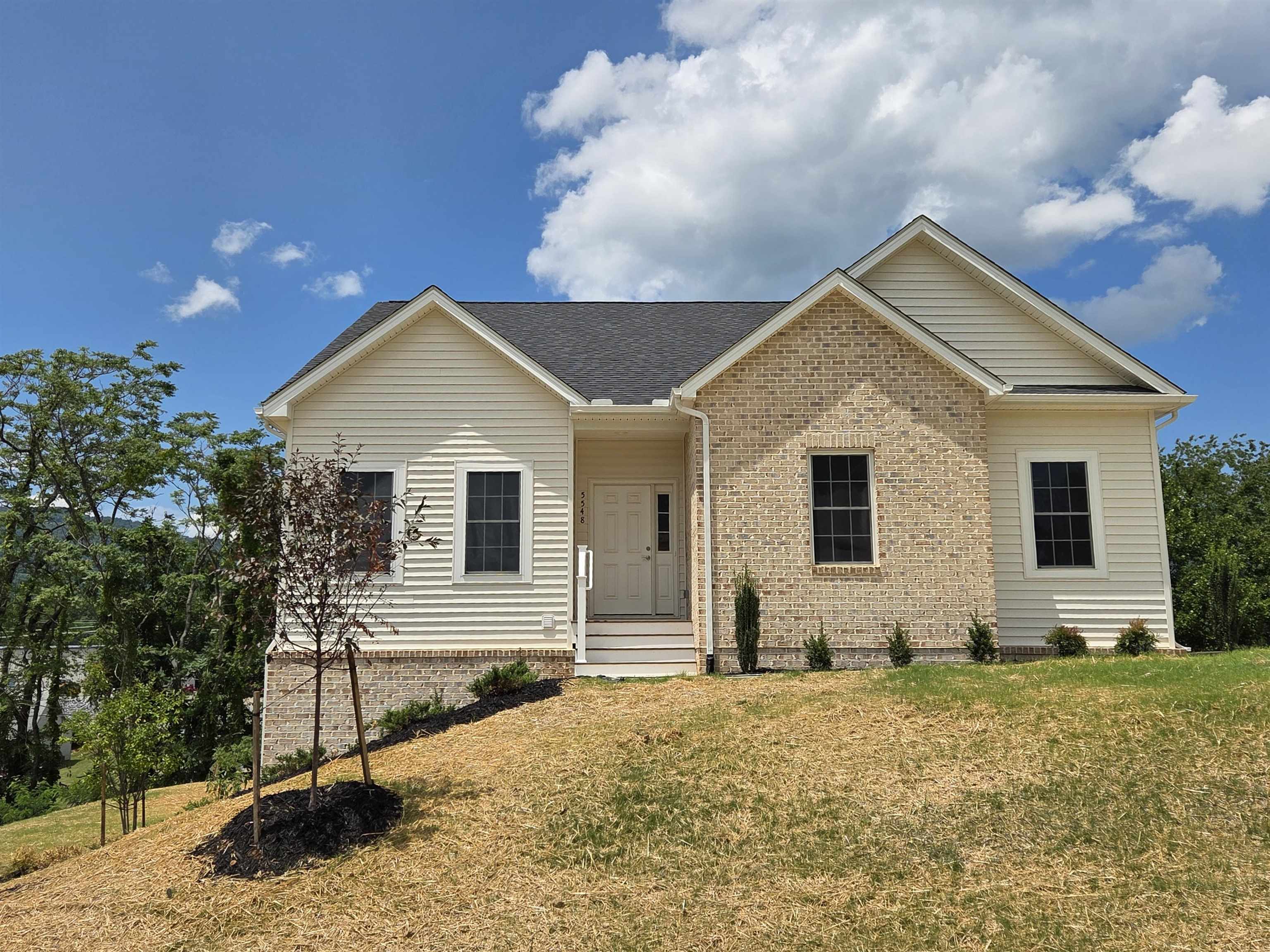 5548 Old Grove Lane Salem VA 24153