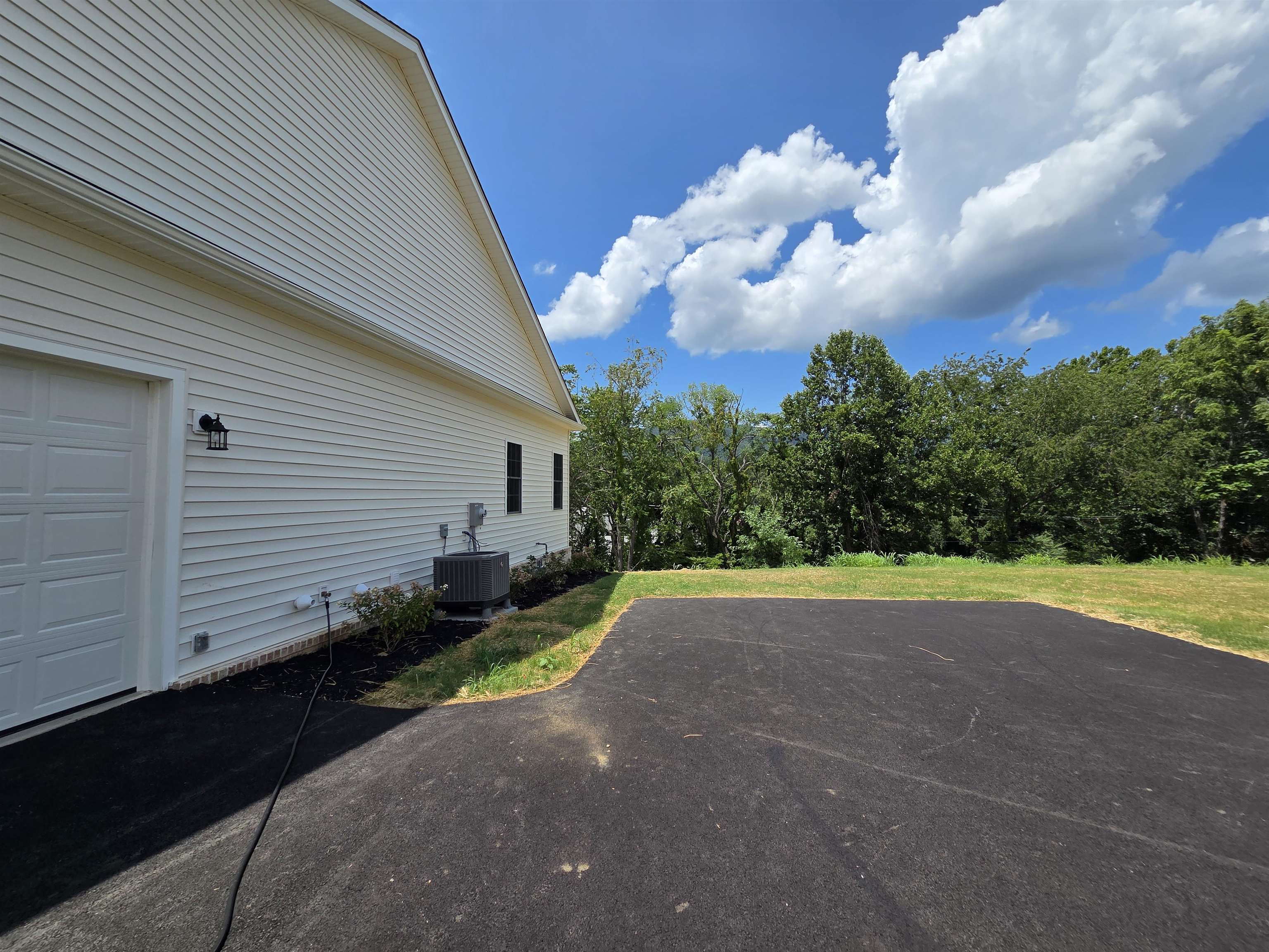 5548 Old Grove Lane Salem VA 24153