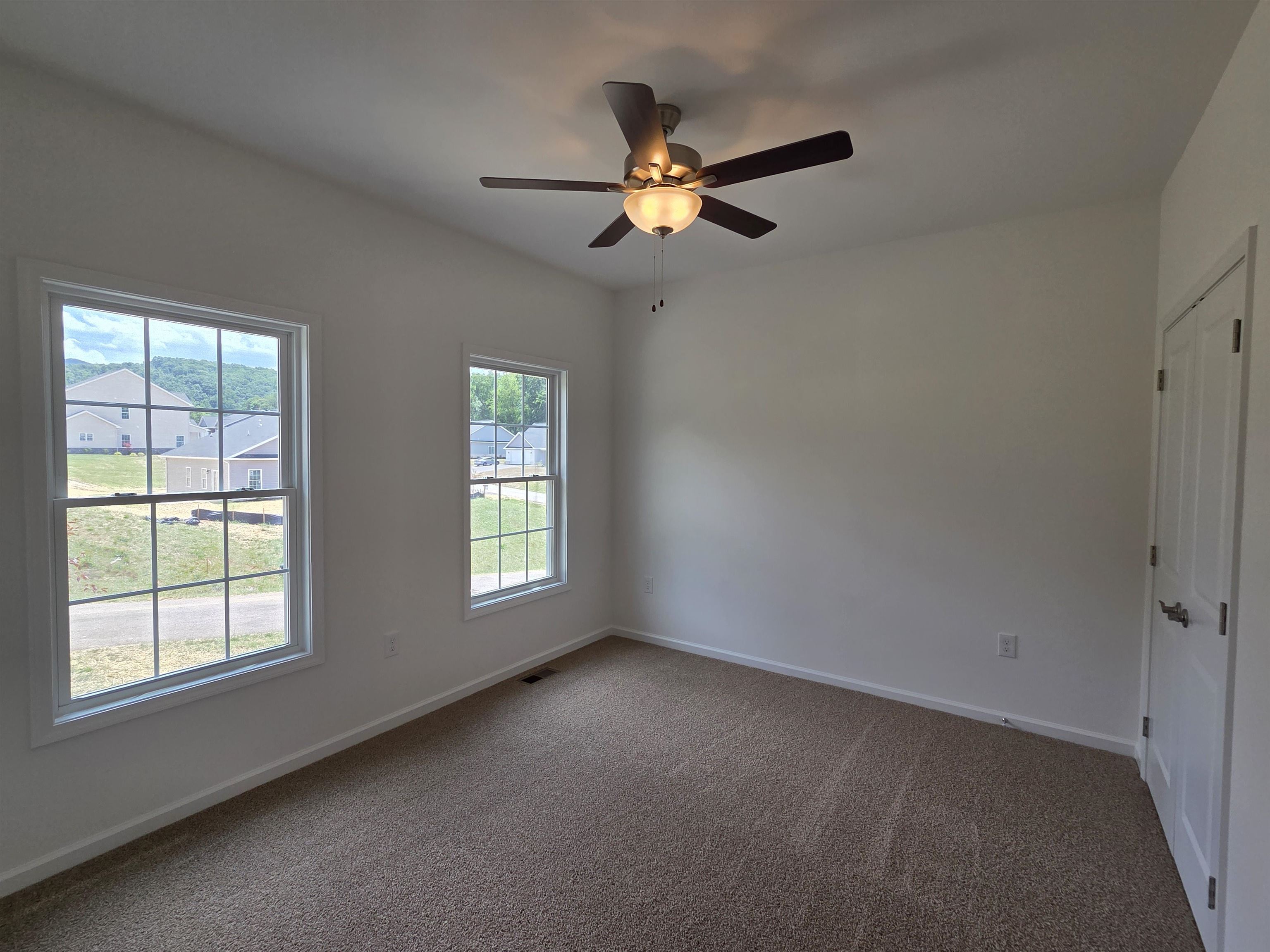 5548 Old Grove Lane Salem VA 24153