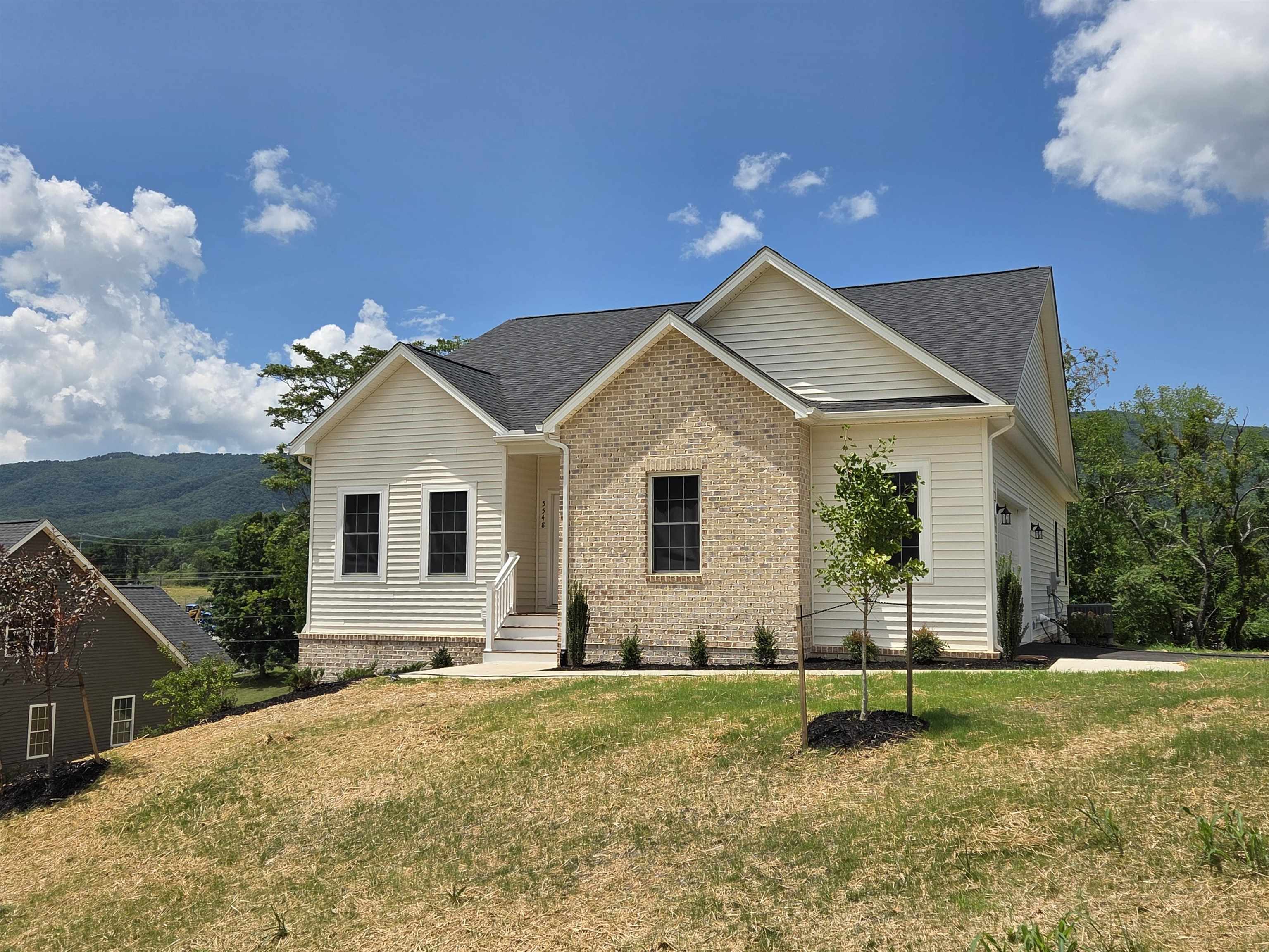 5548 Old Grove Lane Salem VA 24153