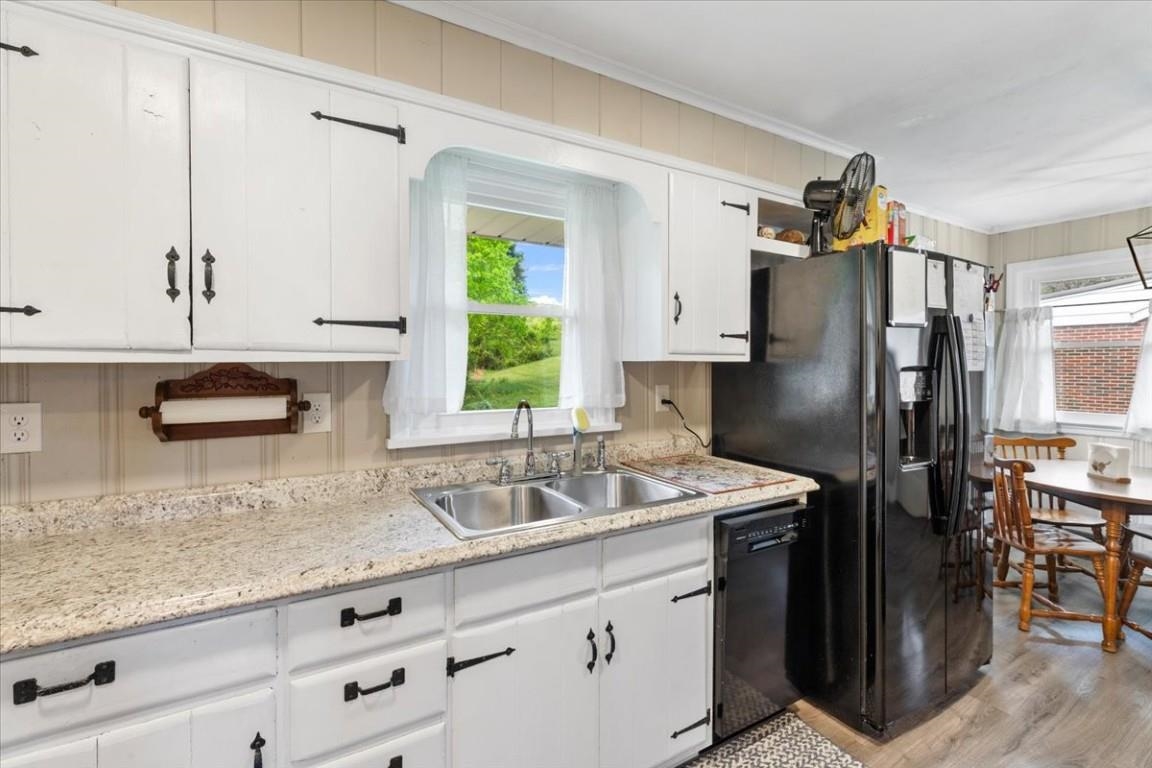 500 Woodrum Street Pearisburg VA 24134