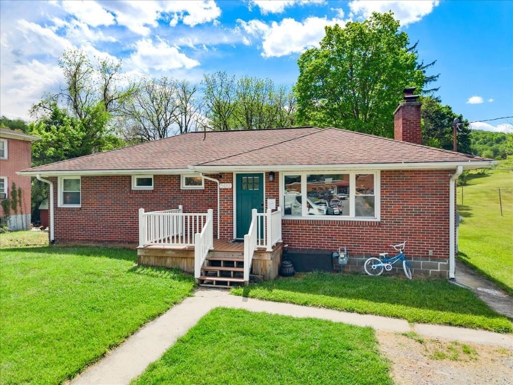 500 Woodrum Street Pearisburg VA 24134