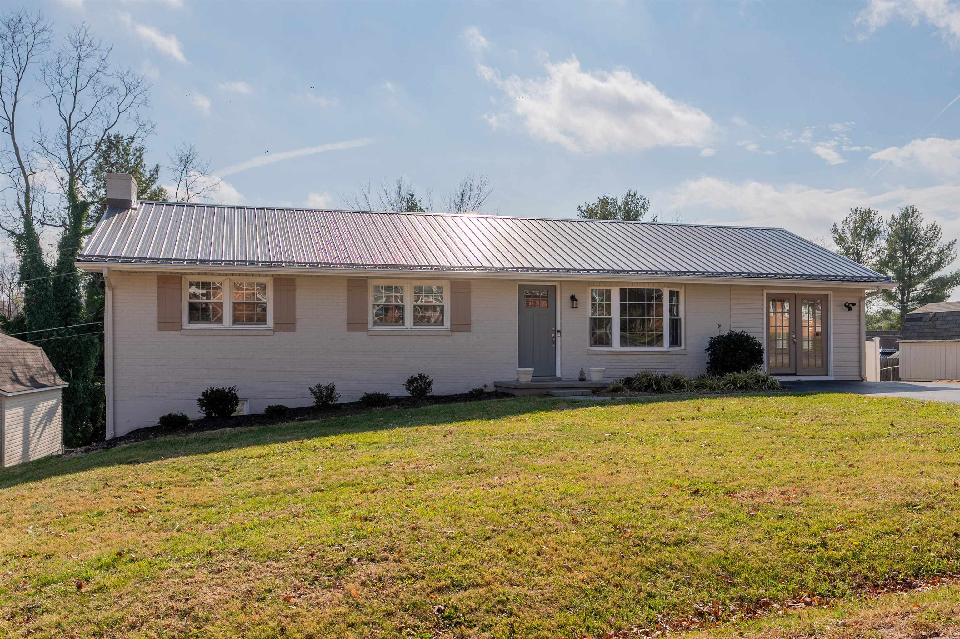 230 Montgomery Street NE Christiansburg VA 24073