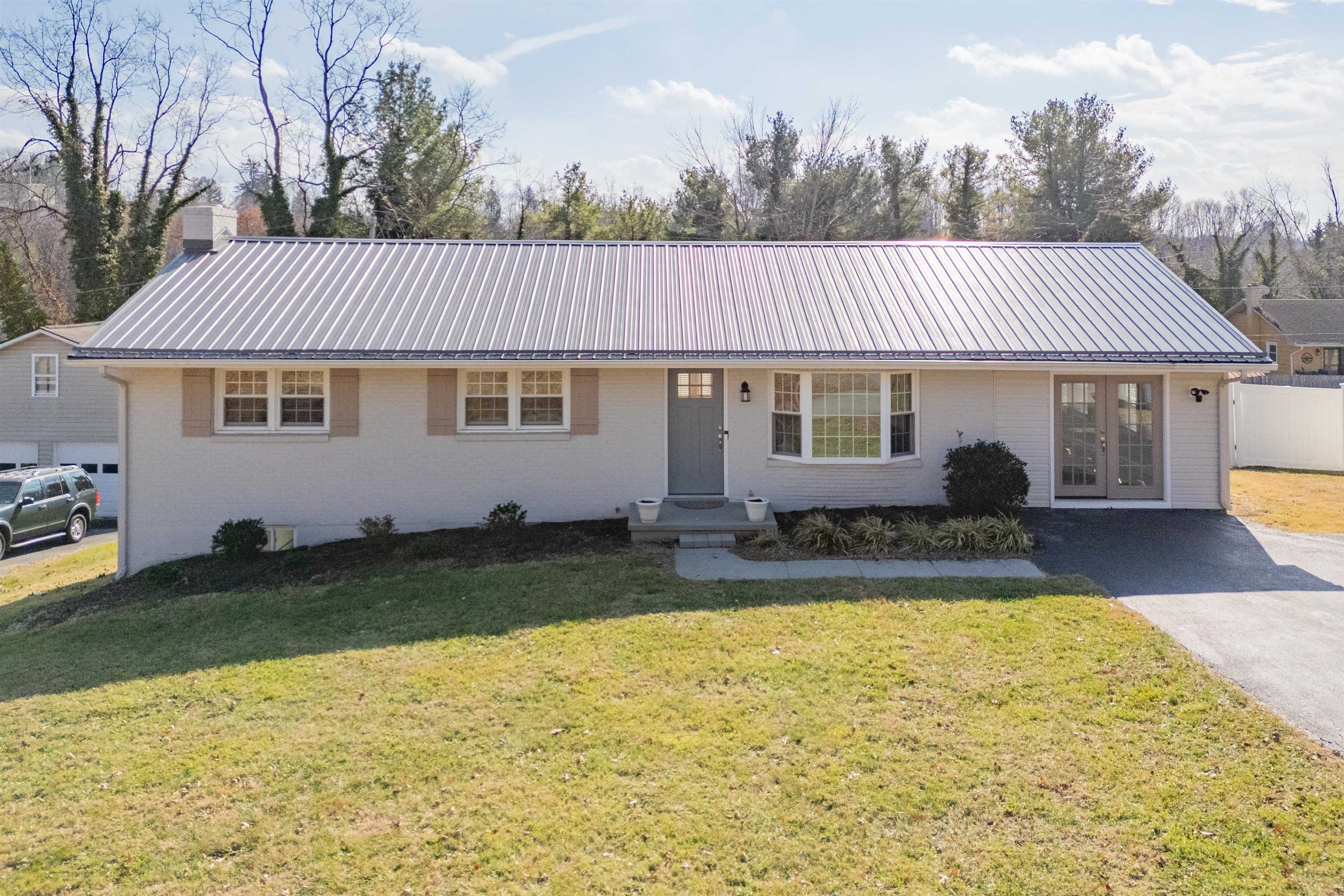 230 Montgomery Street NE Christiansburg VA 24073