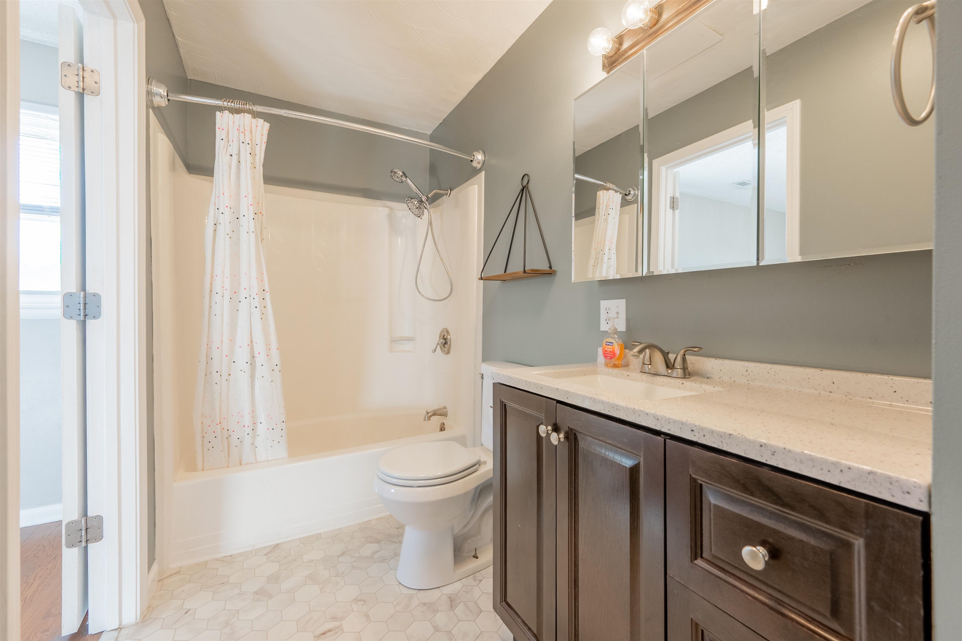 6830 S Scenic Highway Bland VA 24315