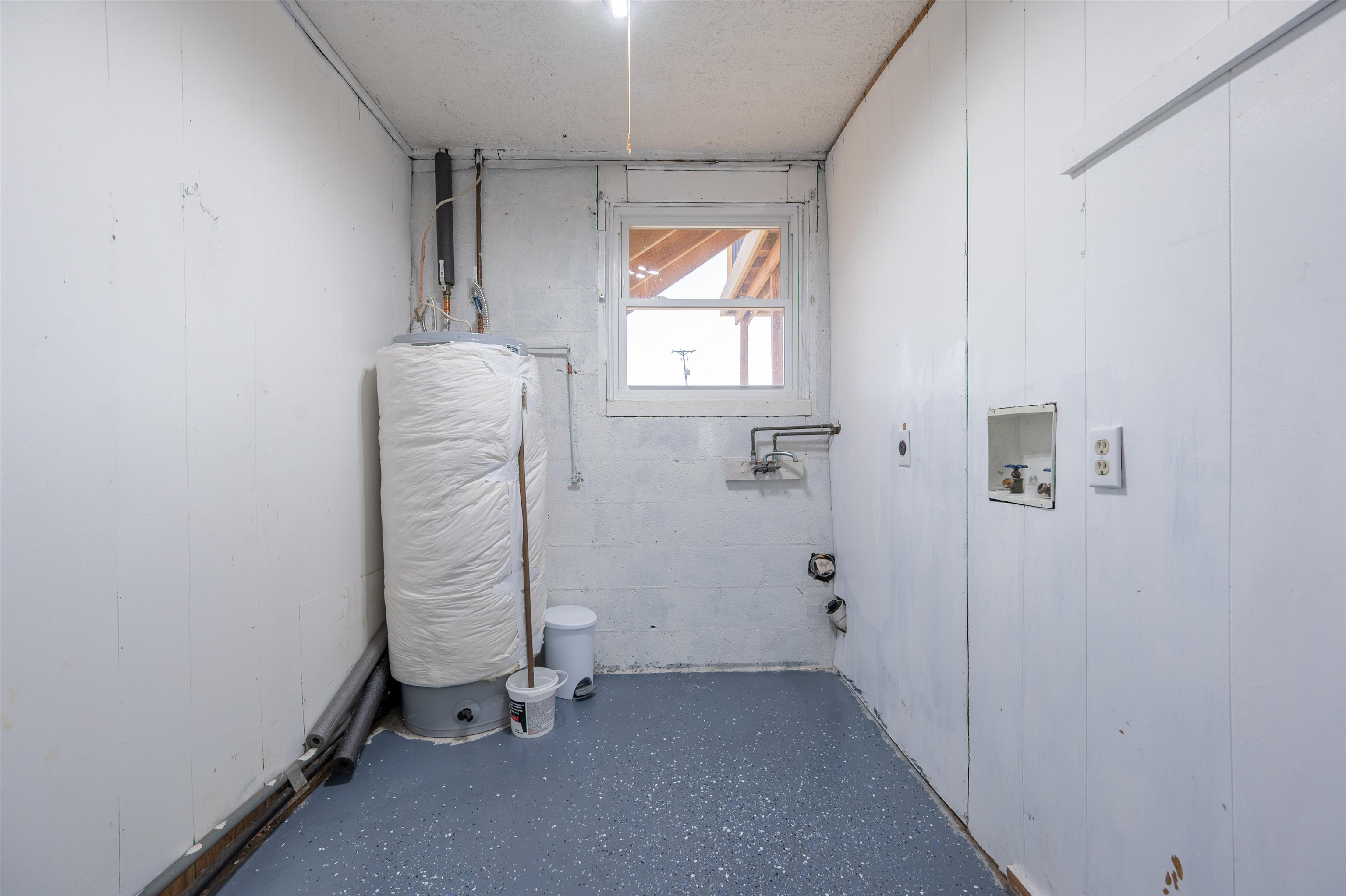 6830 S Scenic Highway Bland VA 24315