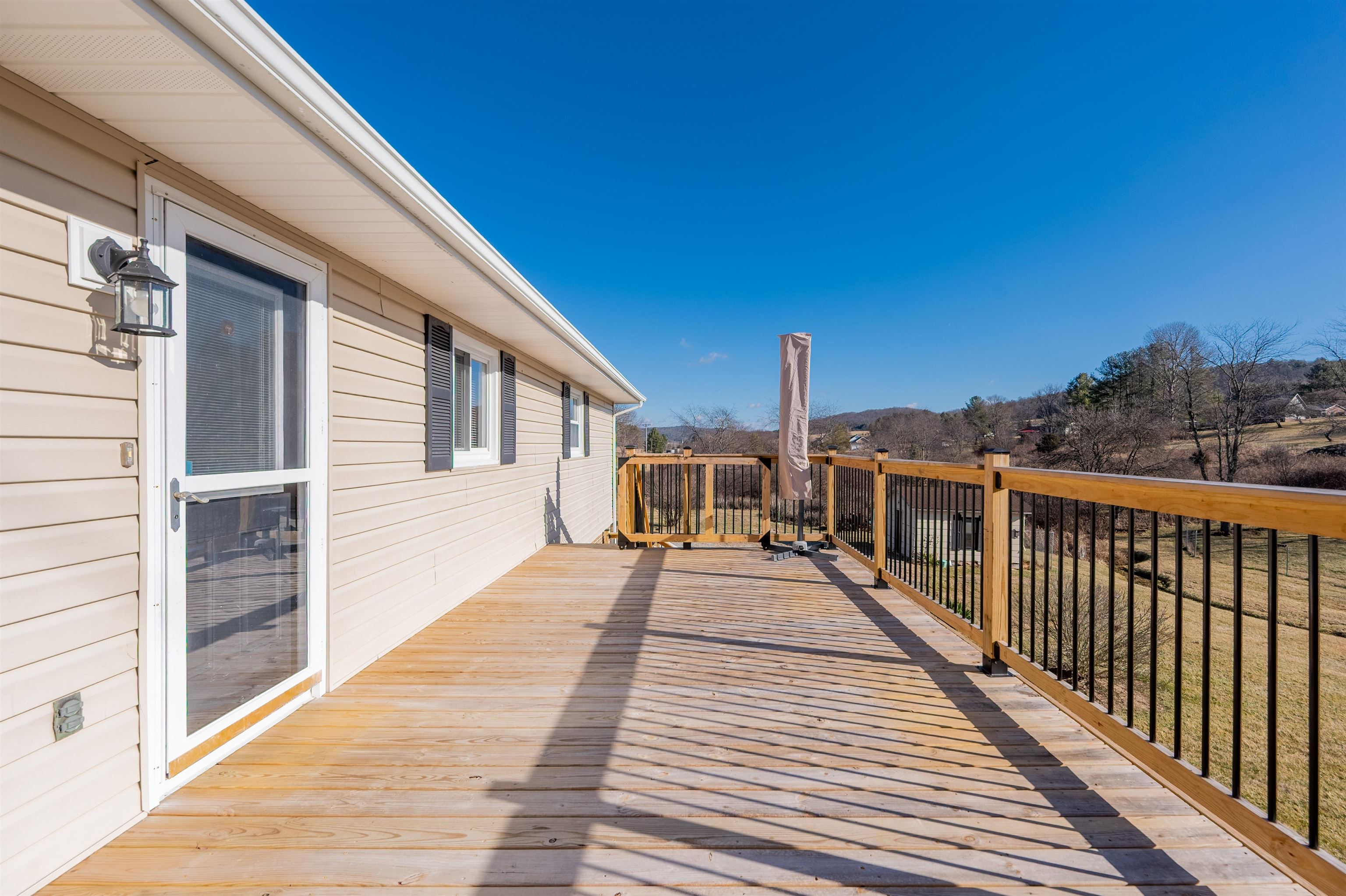 6830 S Scenic Highway Bland VA 24315