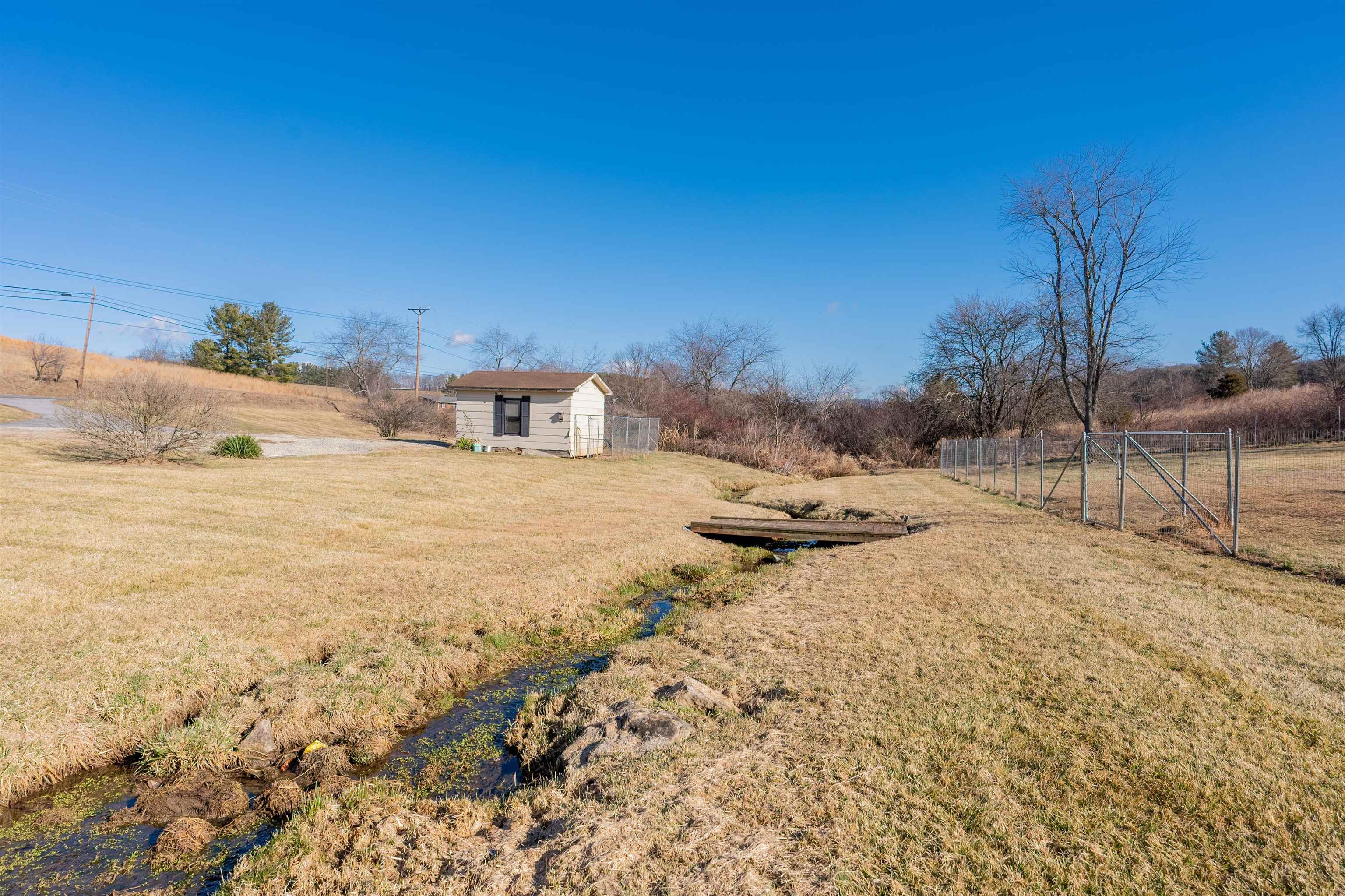 6830 S Scenic Highway Bland VA 24315