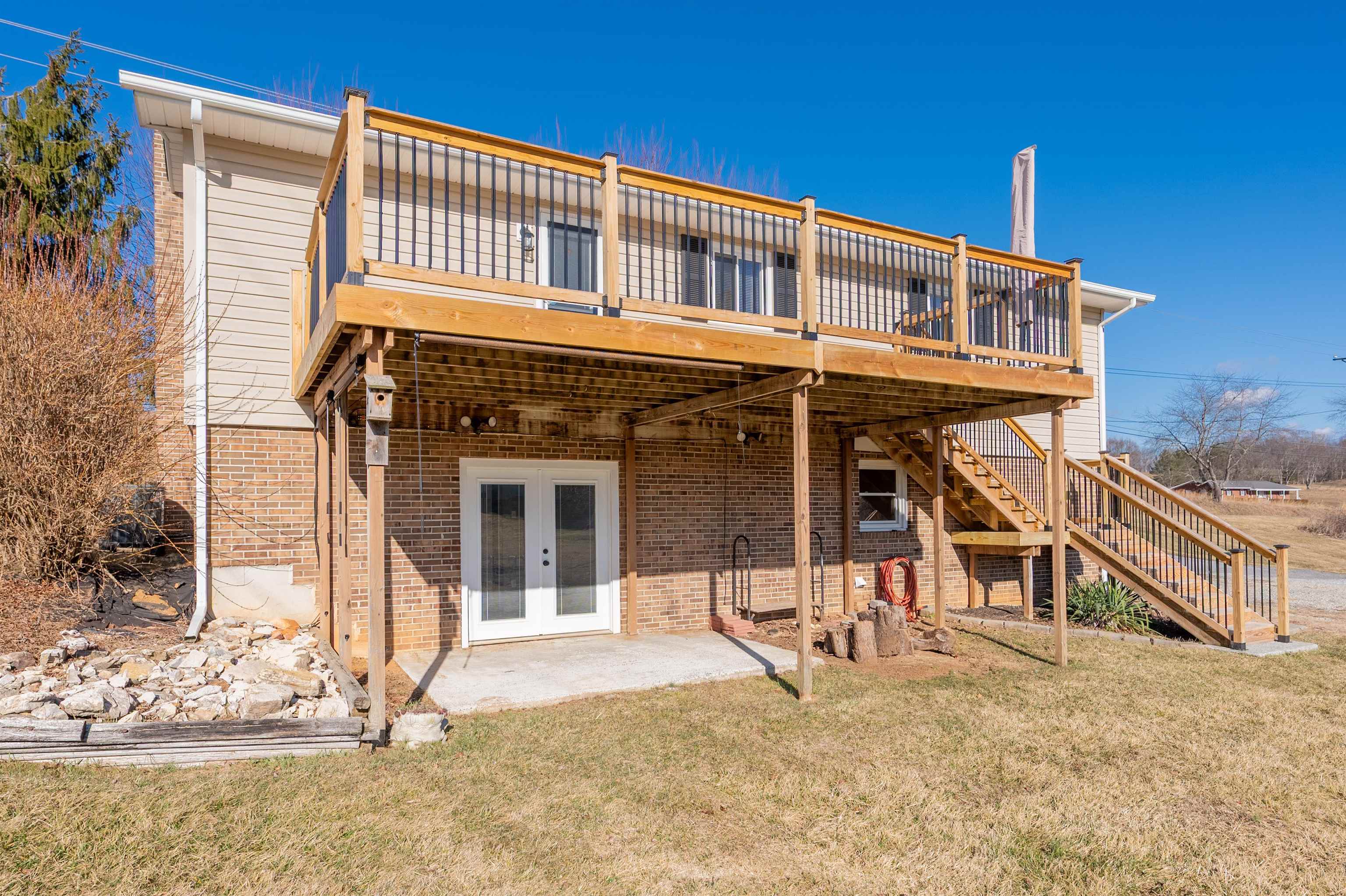 6830 S Scenic Highway Bland VA 24315