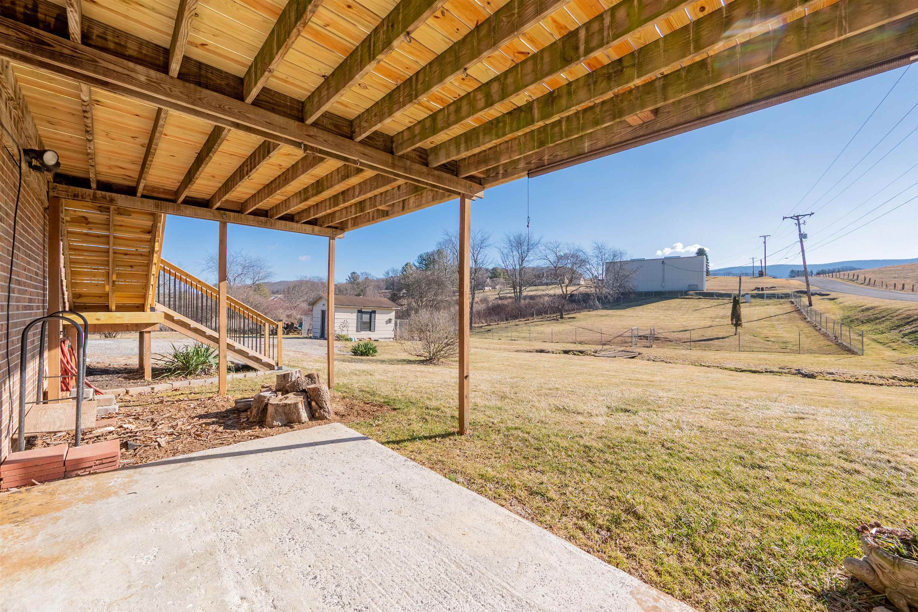 6830 S Scenic Highway Bland VA 24315