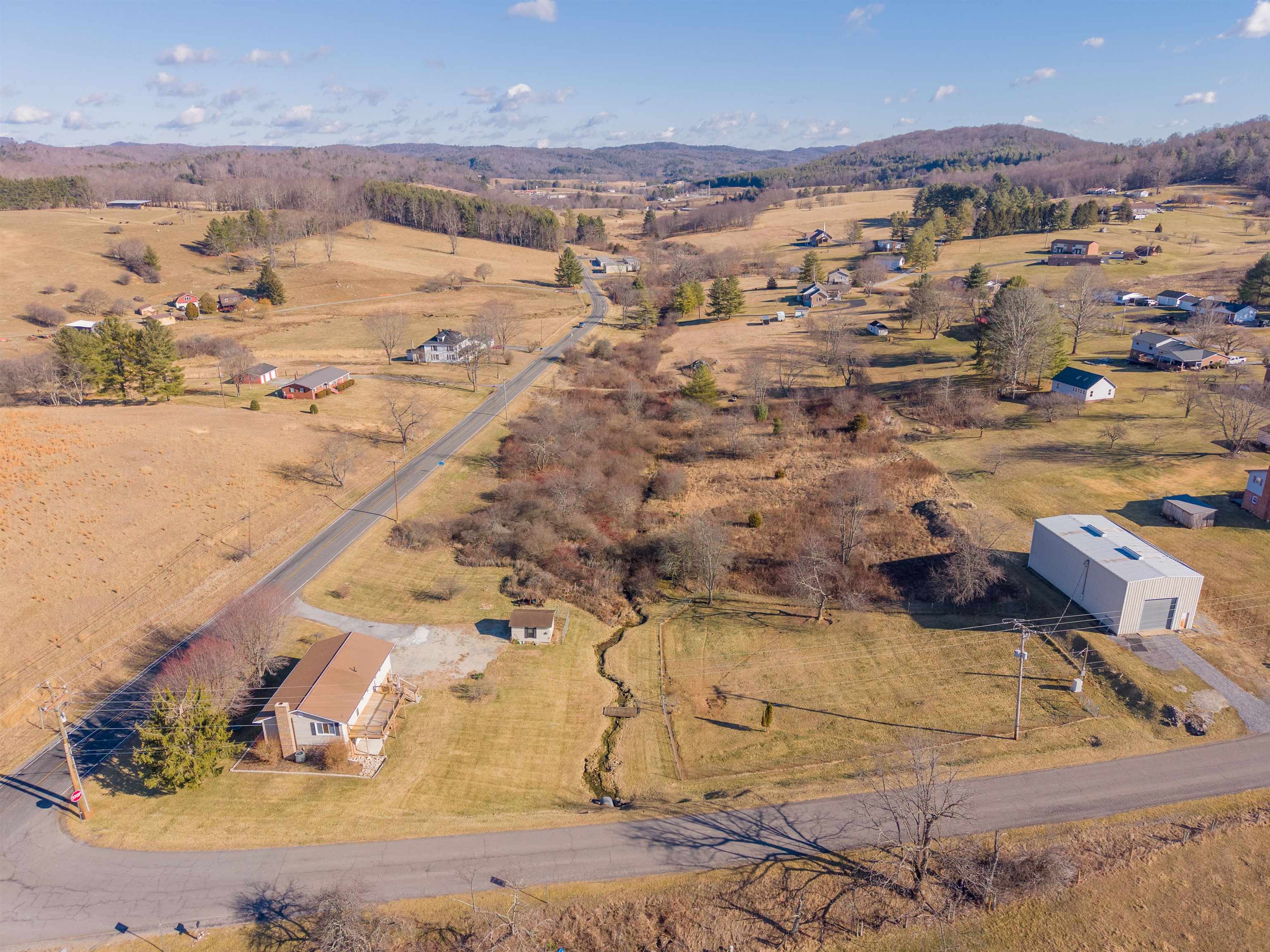 6830 S Scenic Highway Bland VA 24315