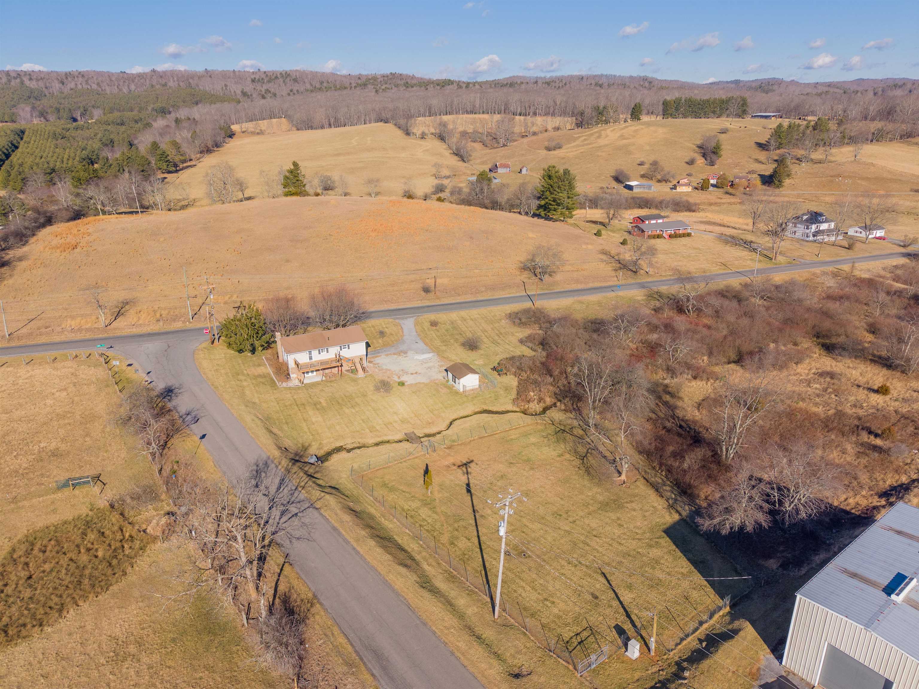 6830 S Scenic Highway Bland VA 24315