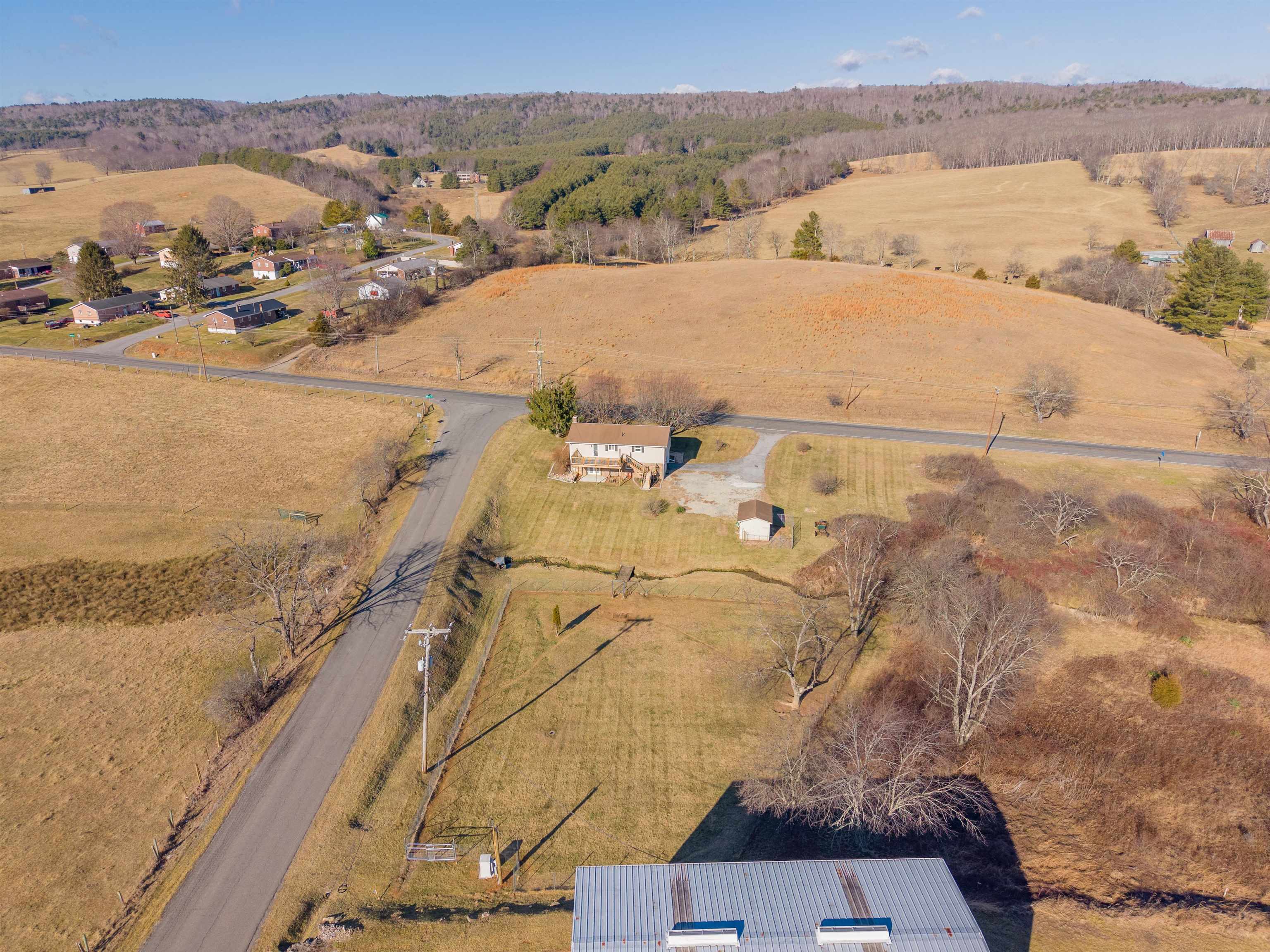 6830 S Scenic Highway Bland VA 24315
