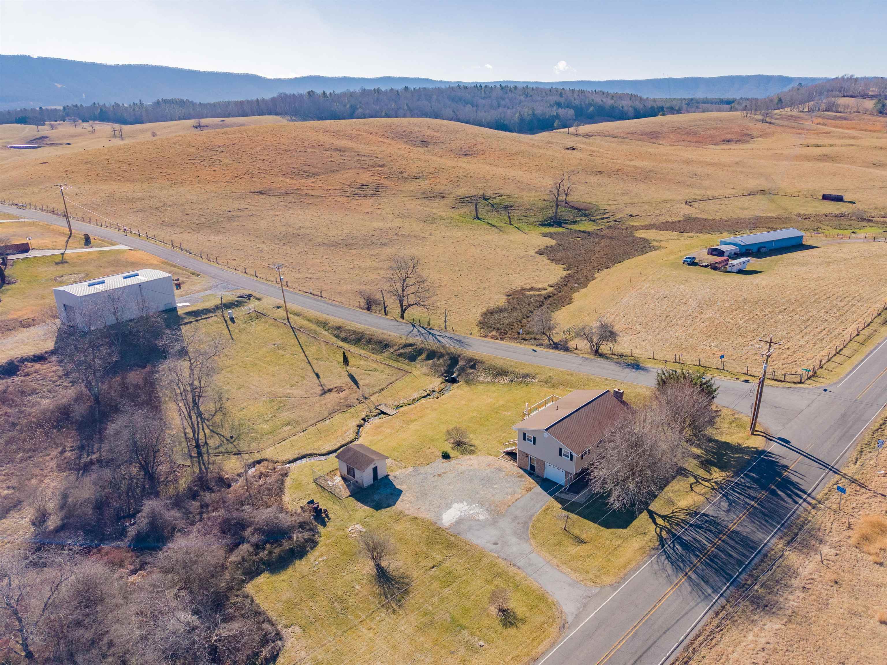 6830 S Scenic Highway Bland VA 24315