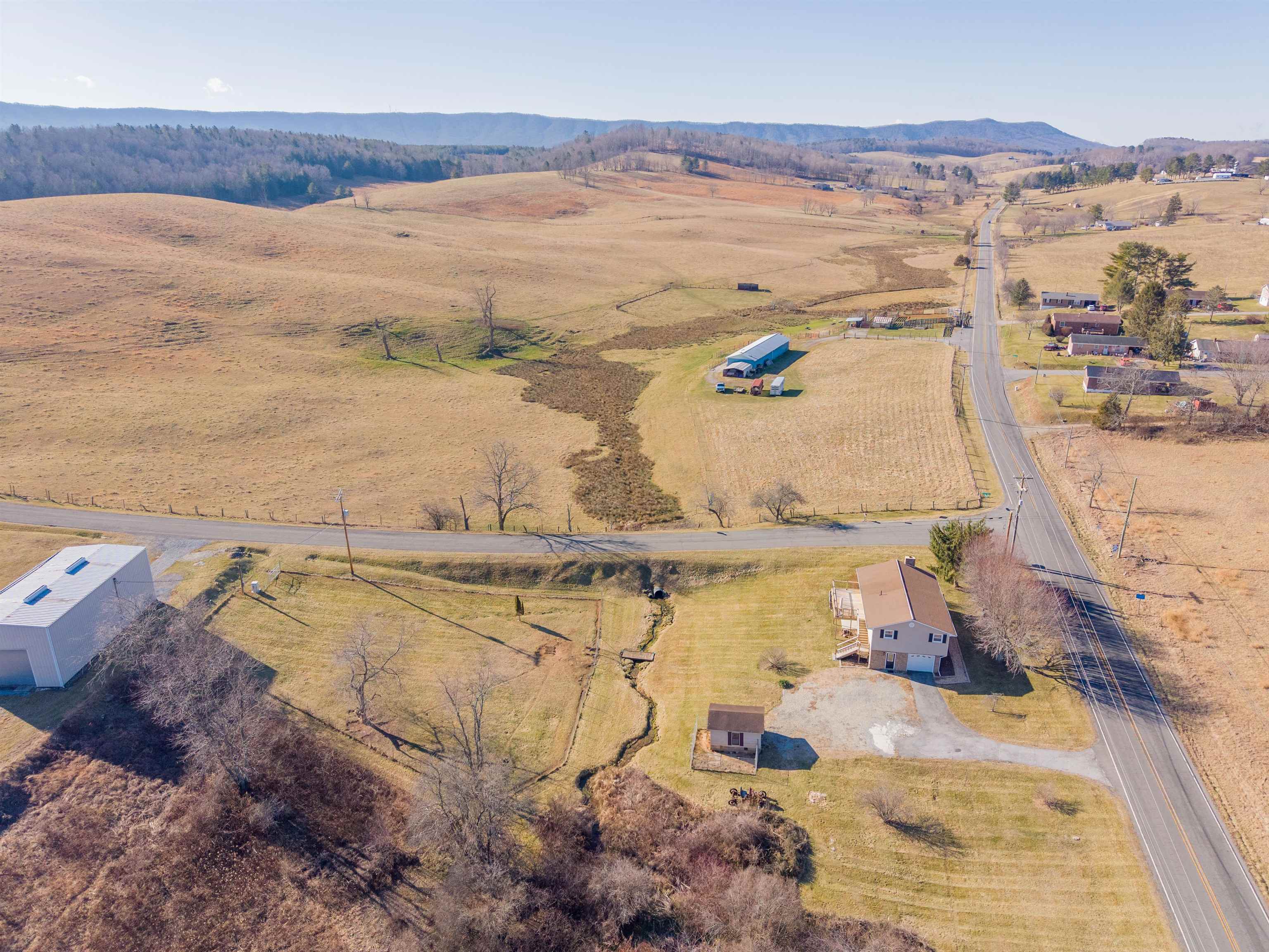 6830 S Scenic Highway Bland VA 24315